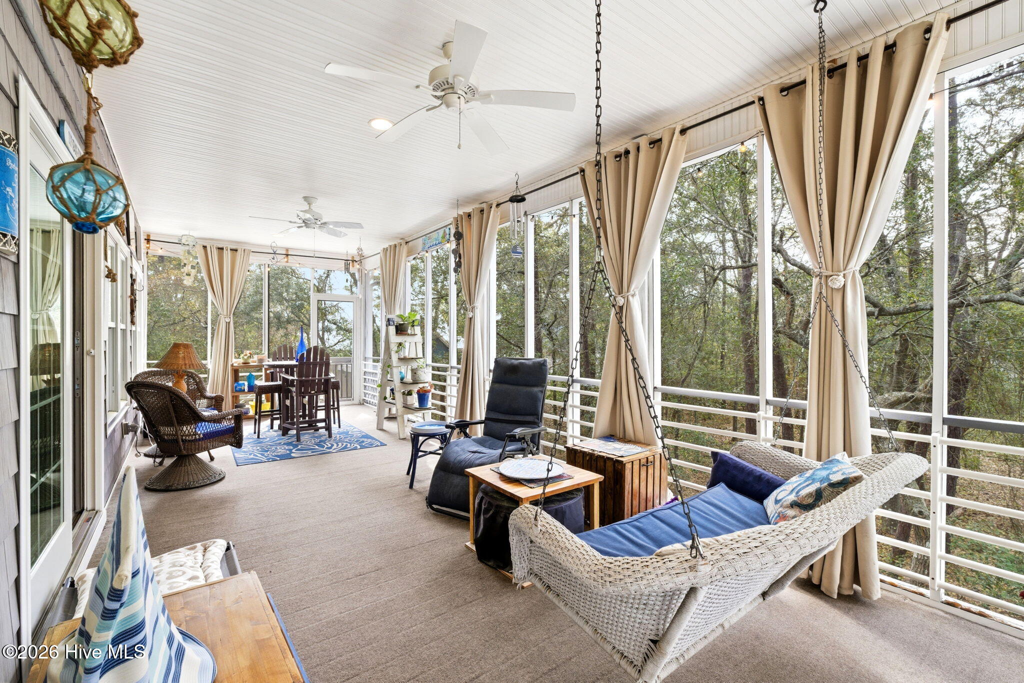 100565063 | Photo 33