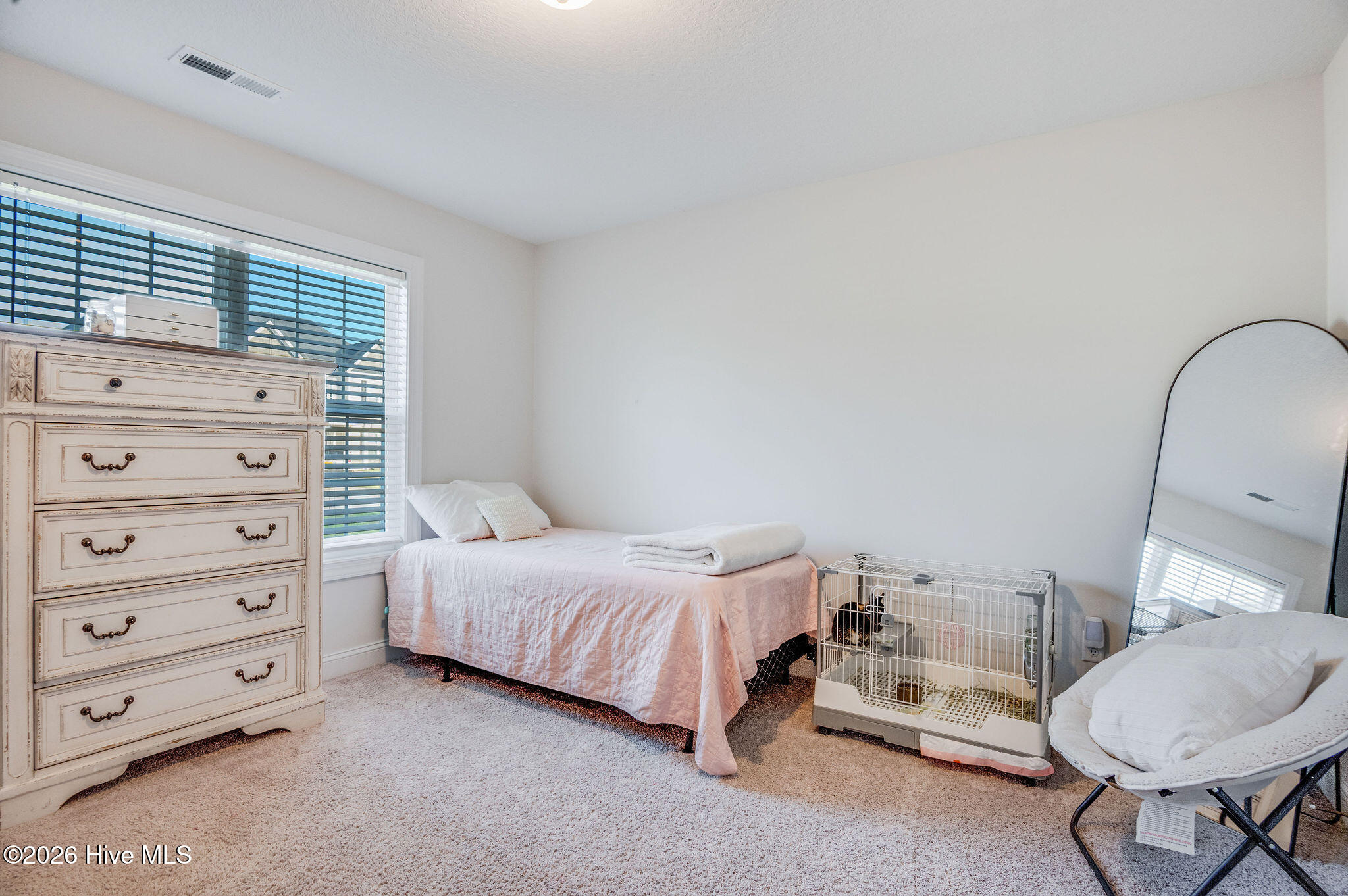 100568428 | Photo 33