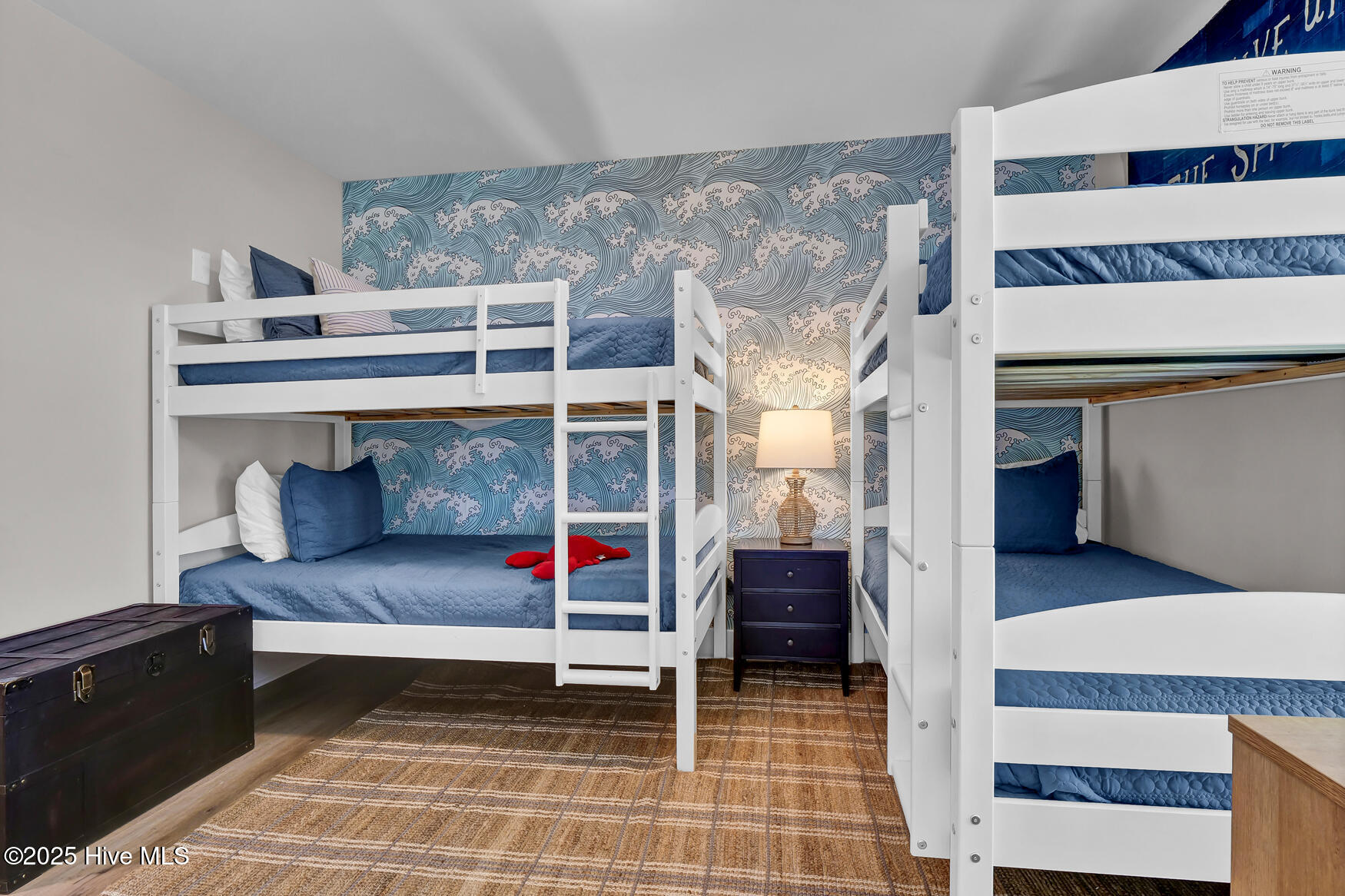 100544154 | Photo 46