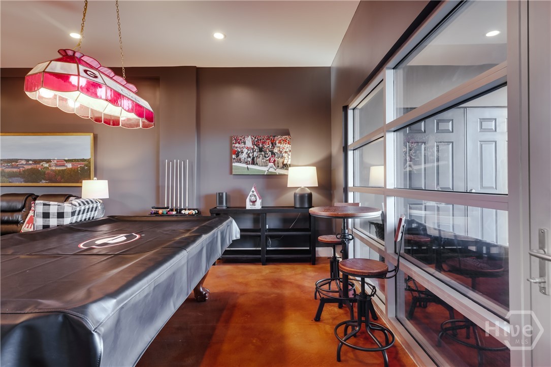 494 Baxter Street 32