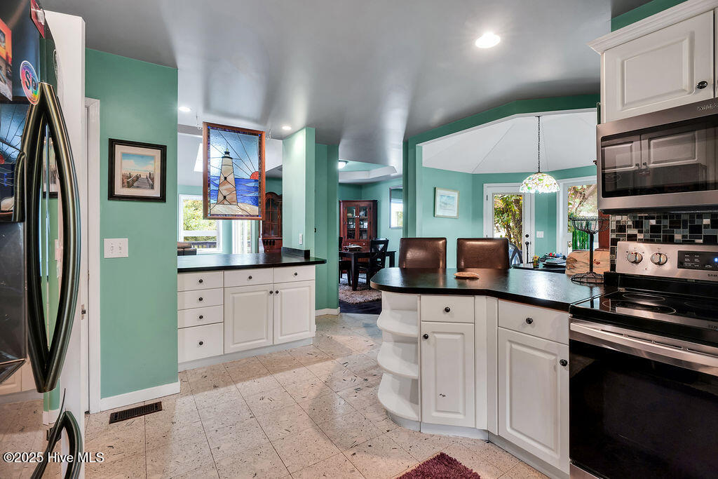 100532322 | Photo 17