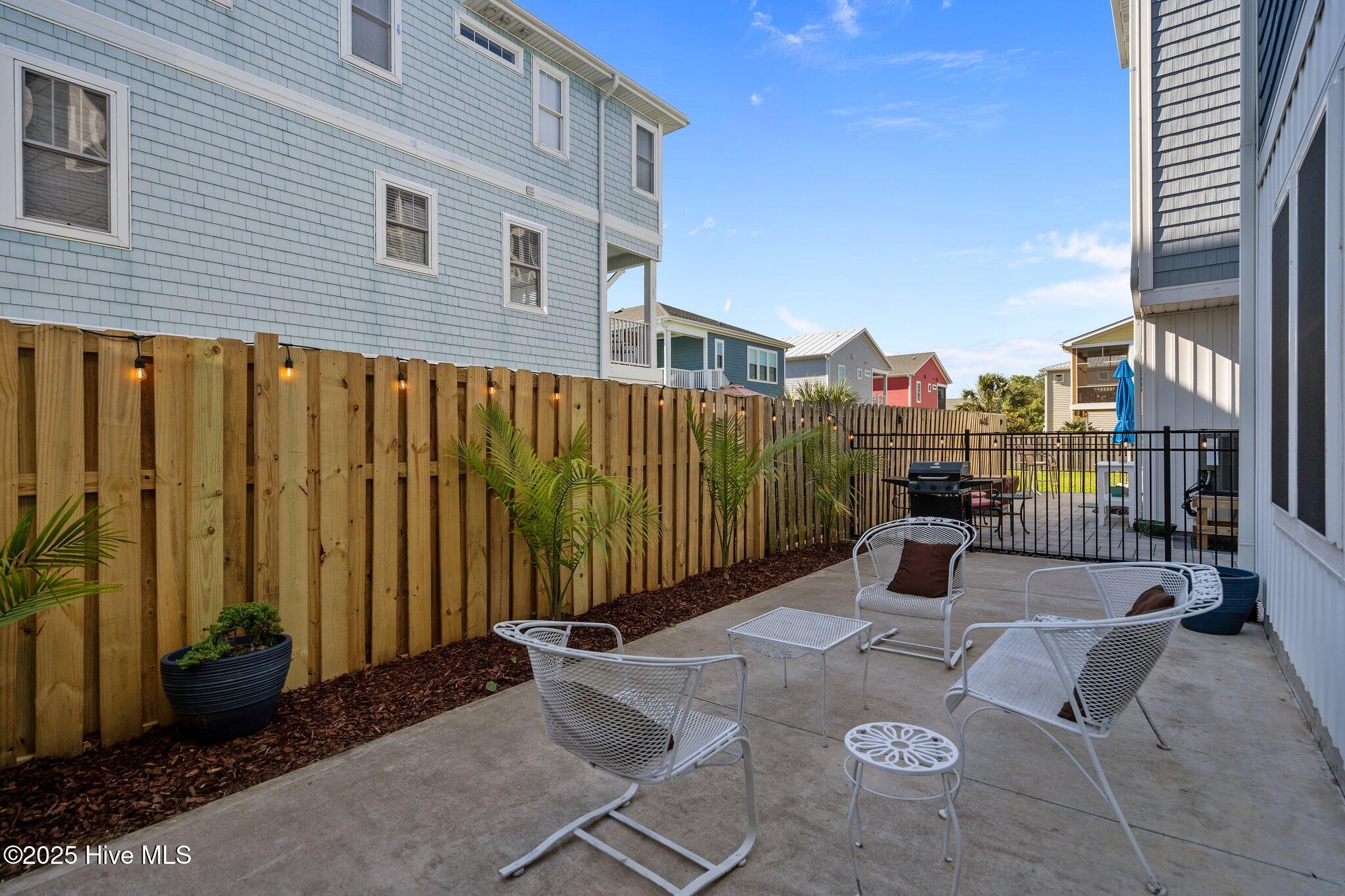 100529961 | Photo 15