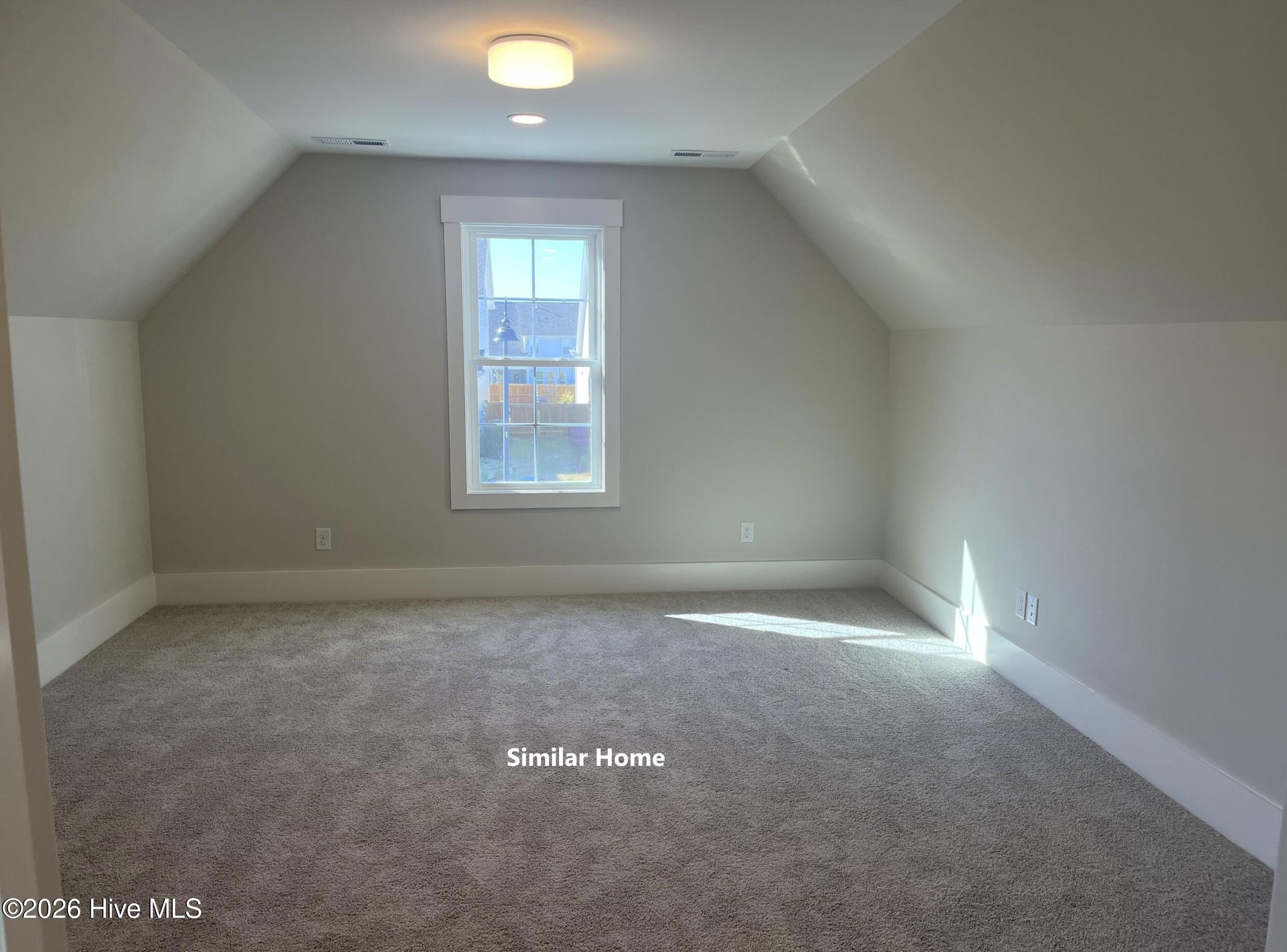 100553760 | Photo 20