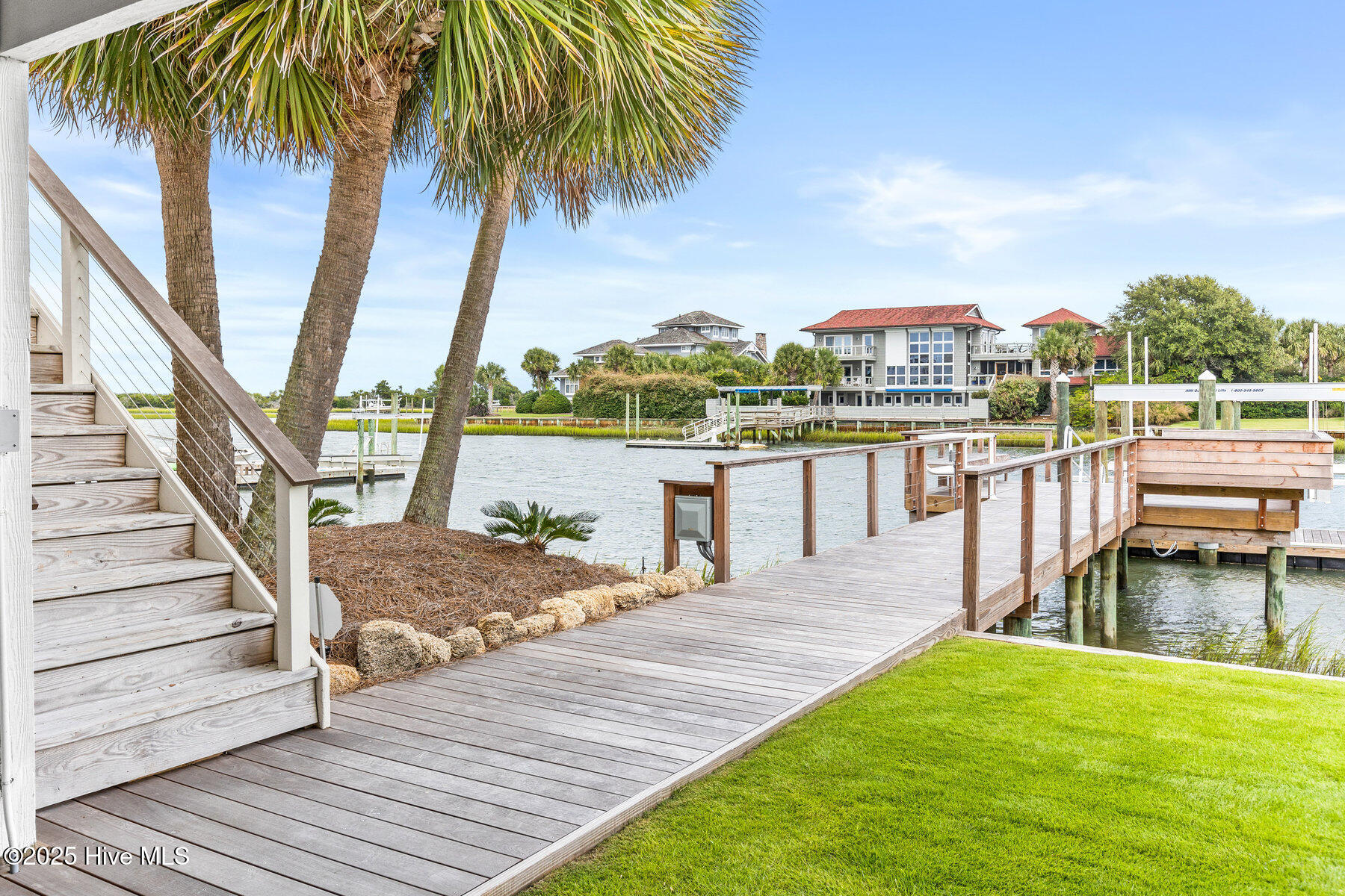 100530519 | Photo 59