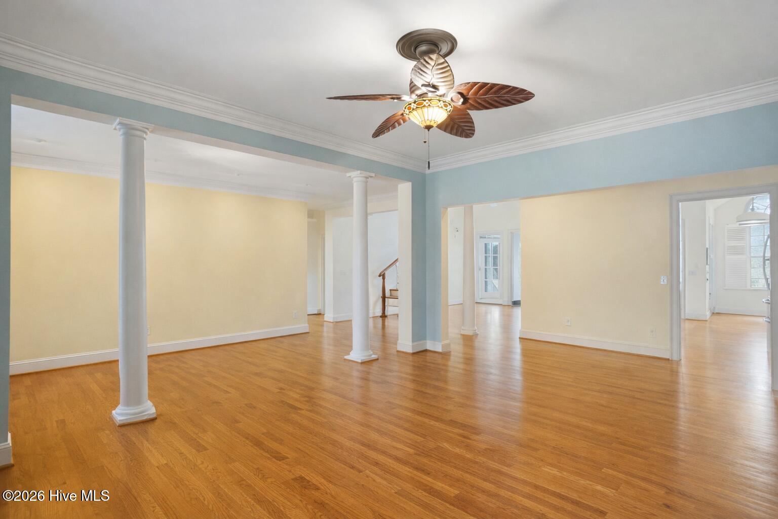 100563171 | Photo 20