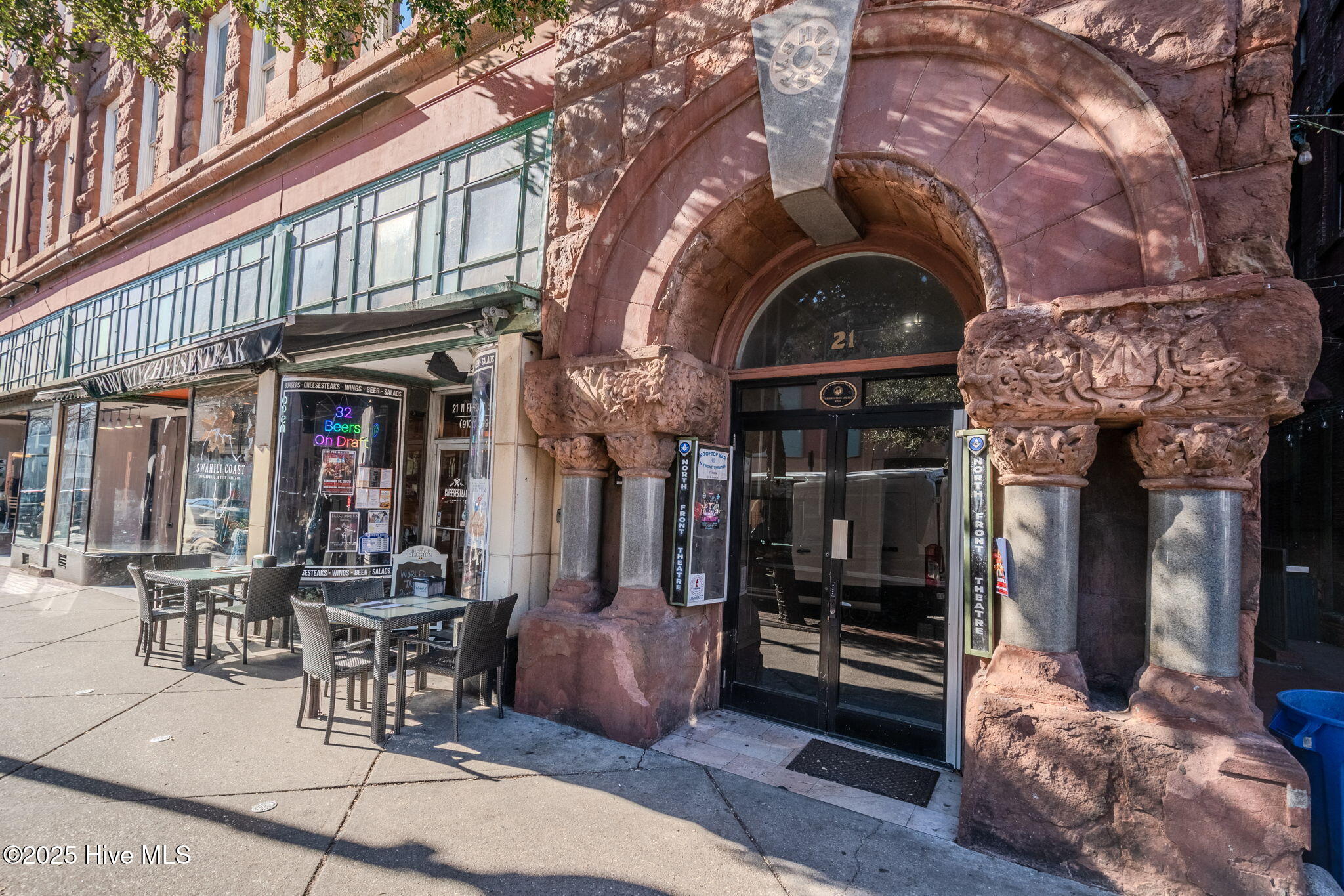 100484650 | Photo 27