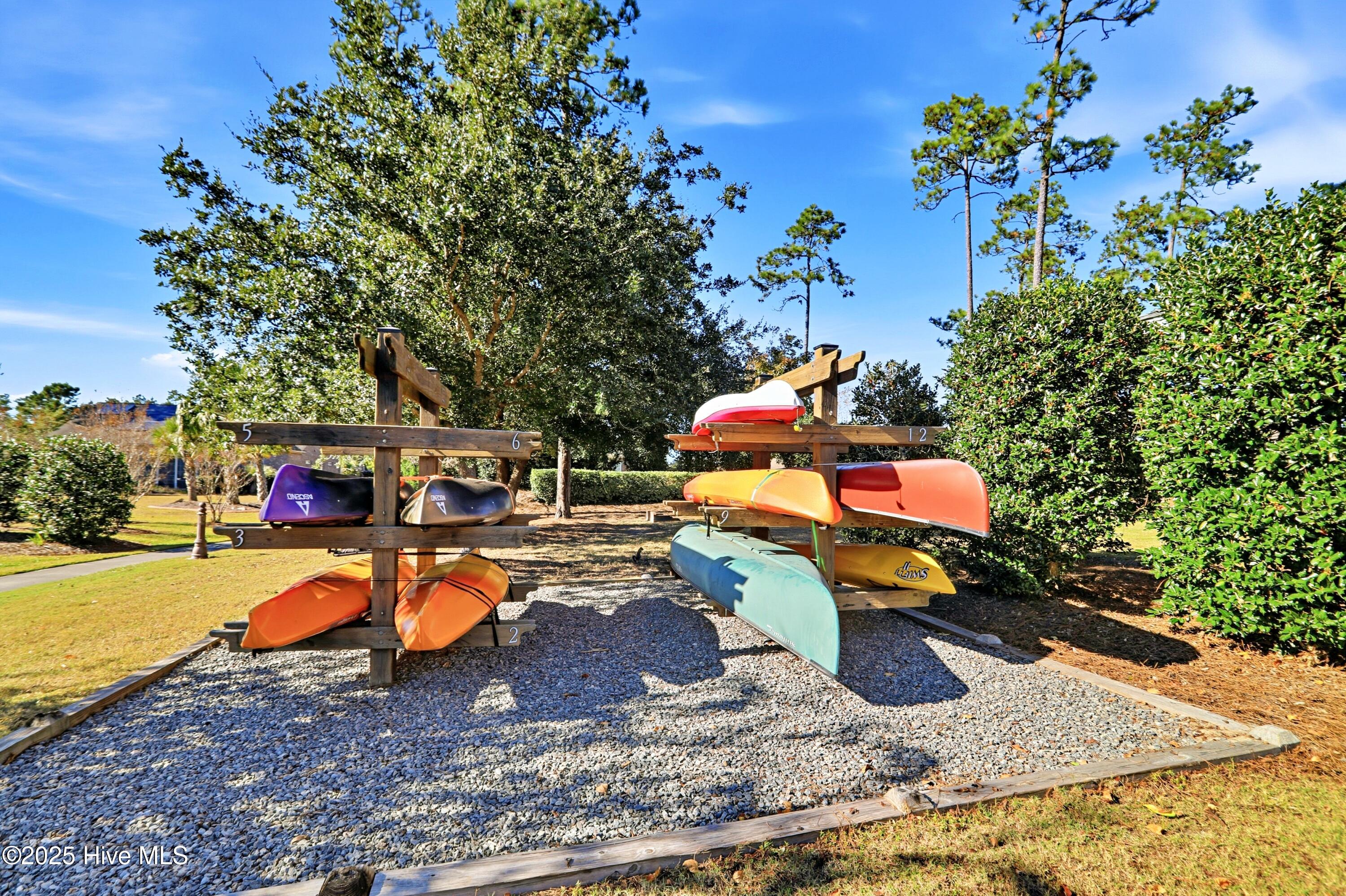 100539112 | Photo 38