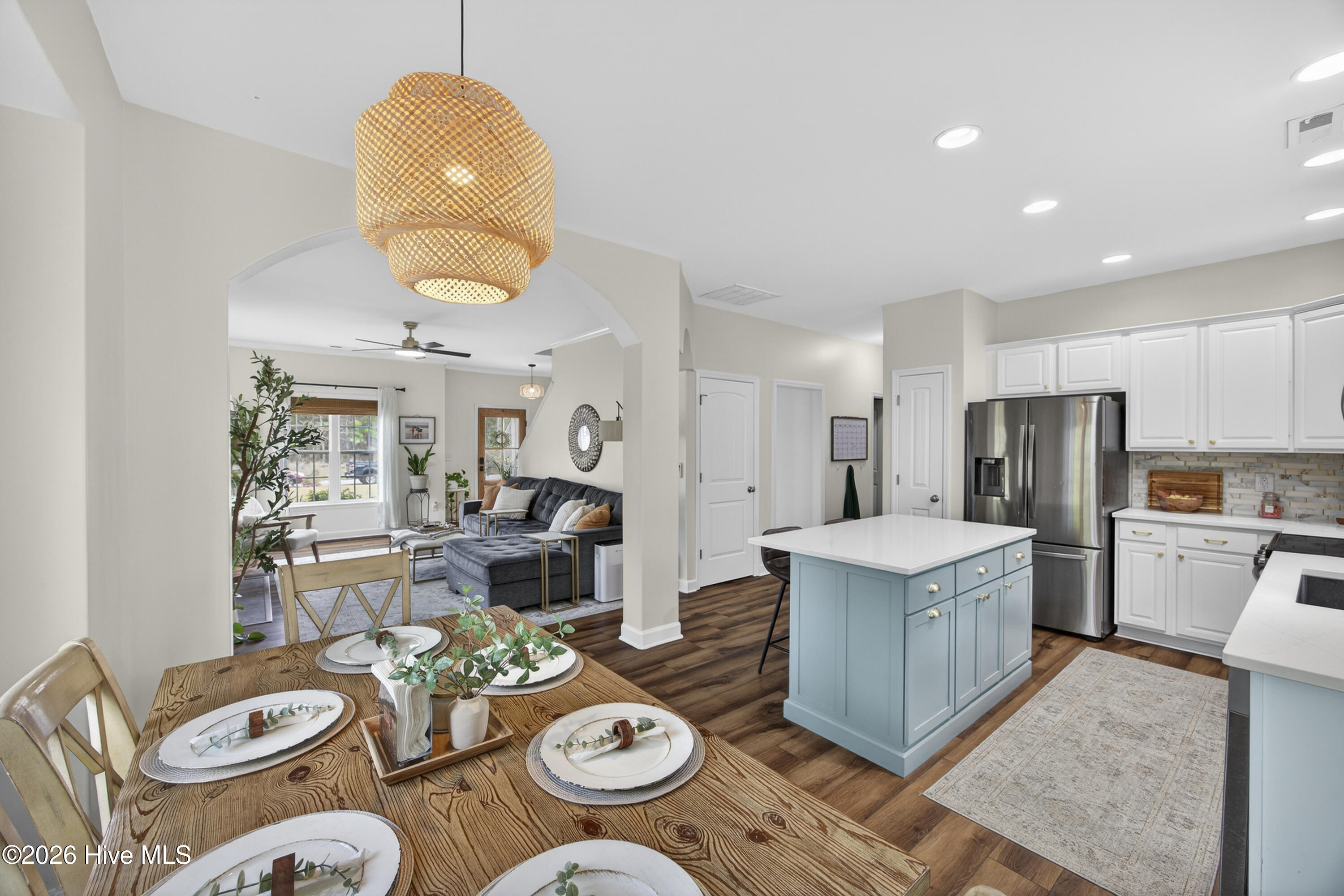 100565225 | Photo 26