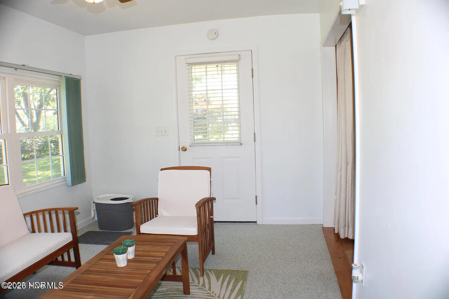 c882ff2038c19a7f9bd7b60273a4f48e-uncropp