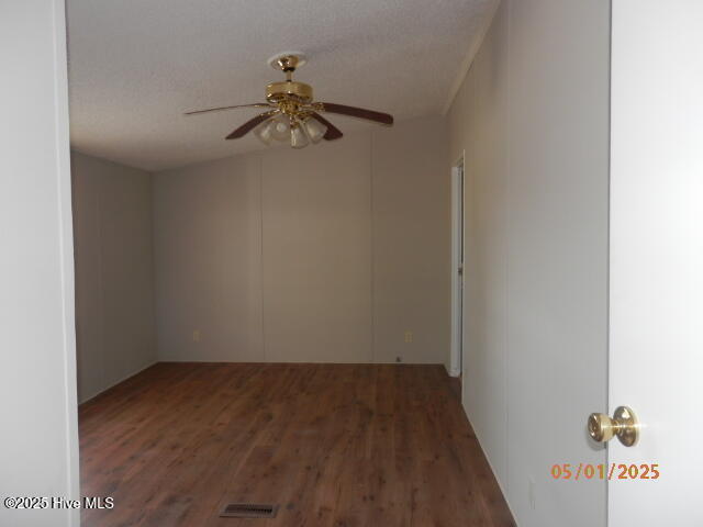 100534162 | Photo 11