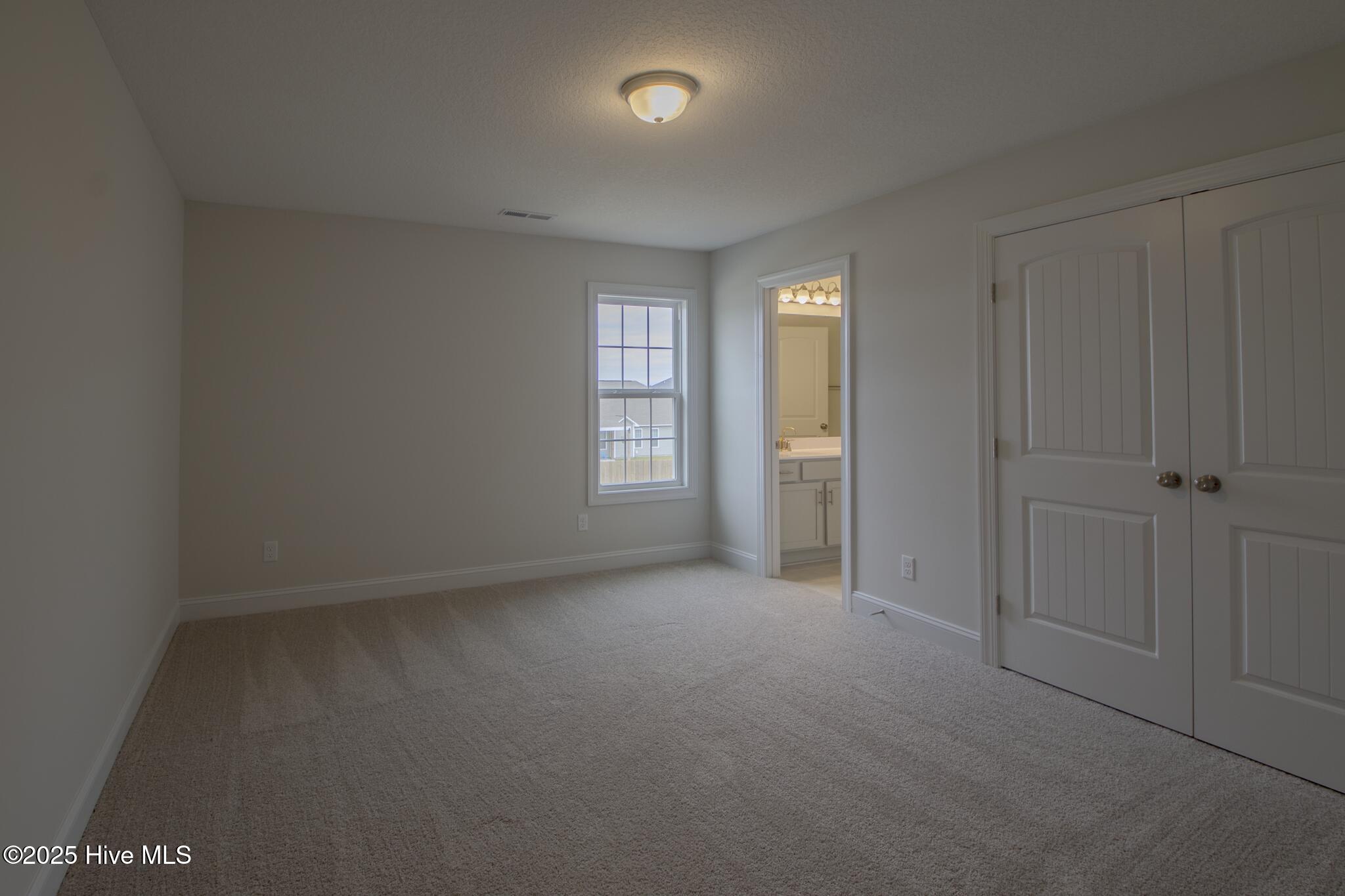 100509462 | Photo 19