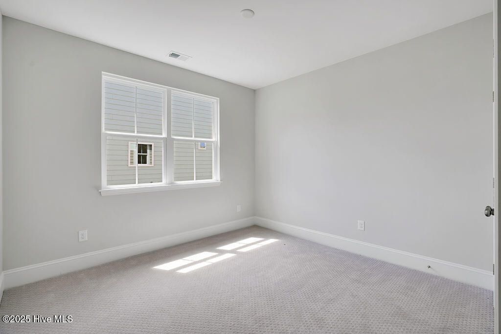 100545811 | Photo 26