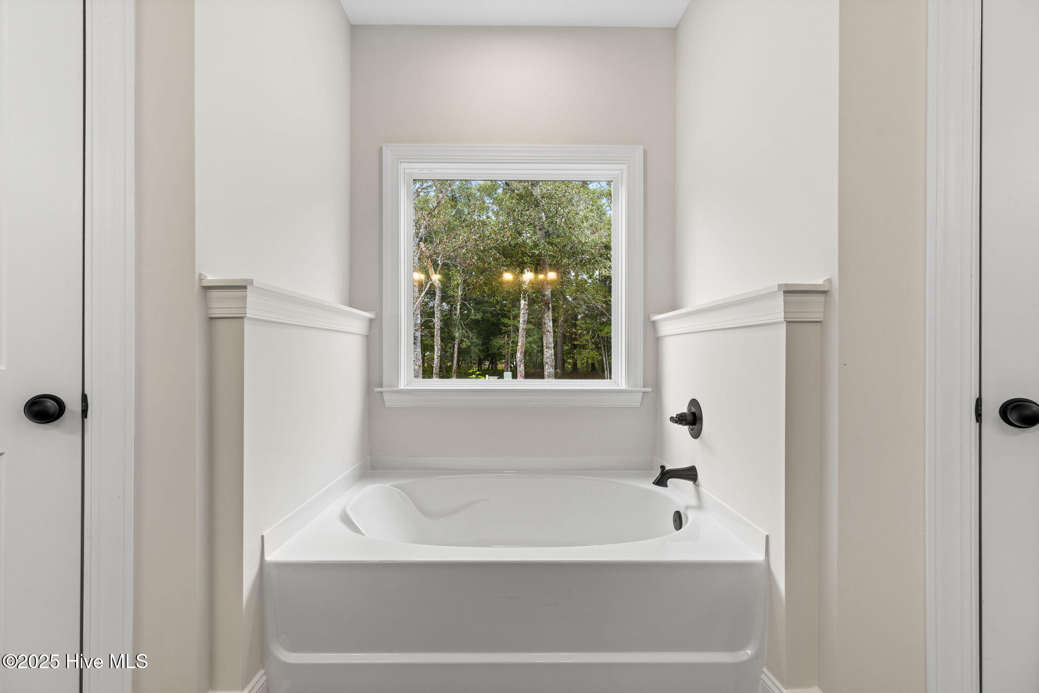 100552676 | Photo 35