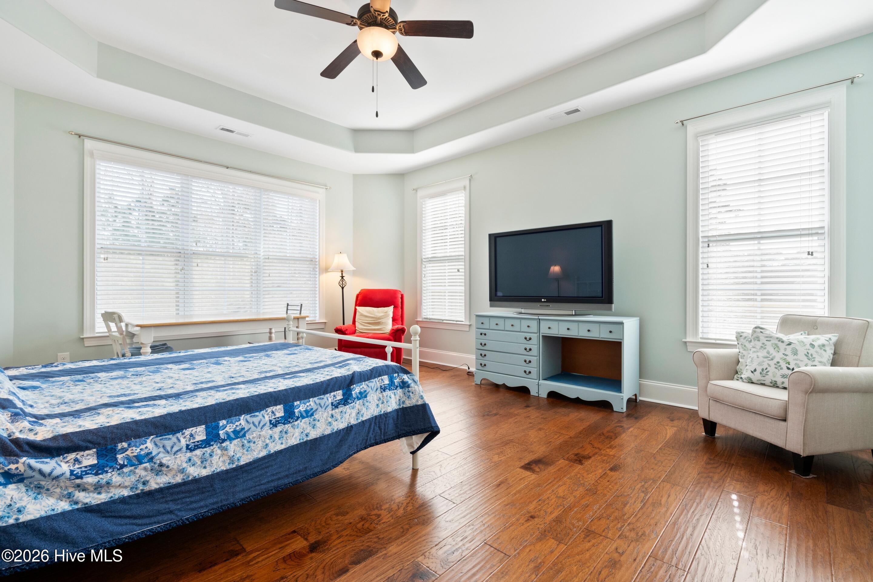 100547652 | Photo 31