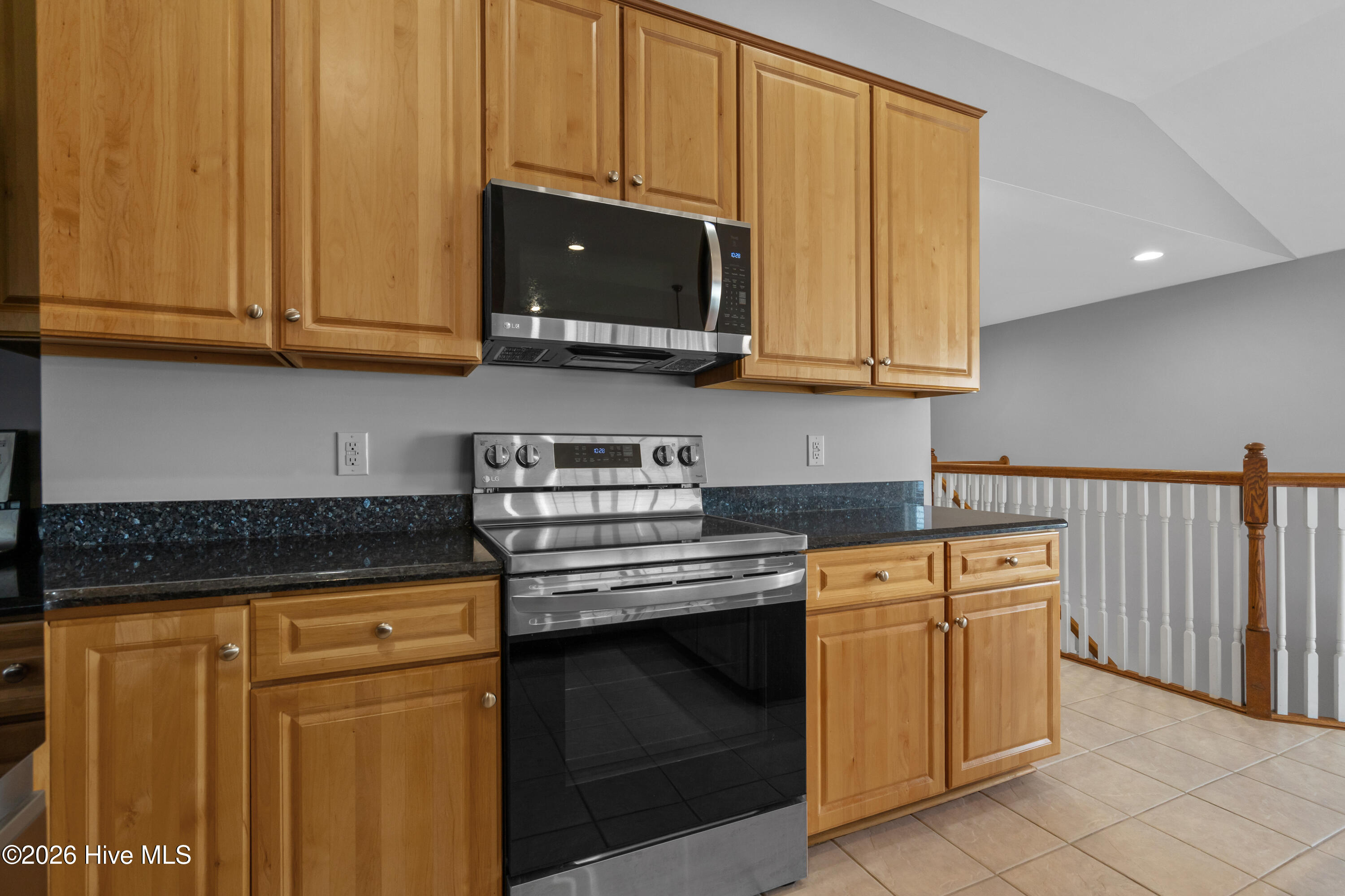 100567546 | Photo 13