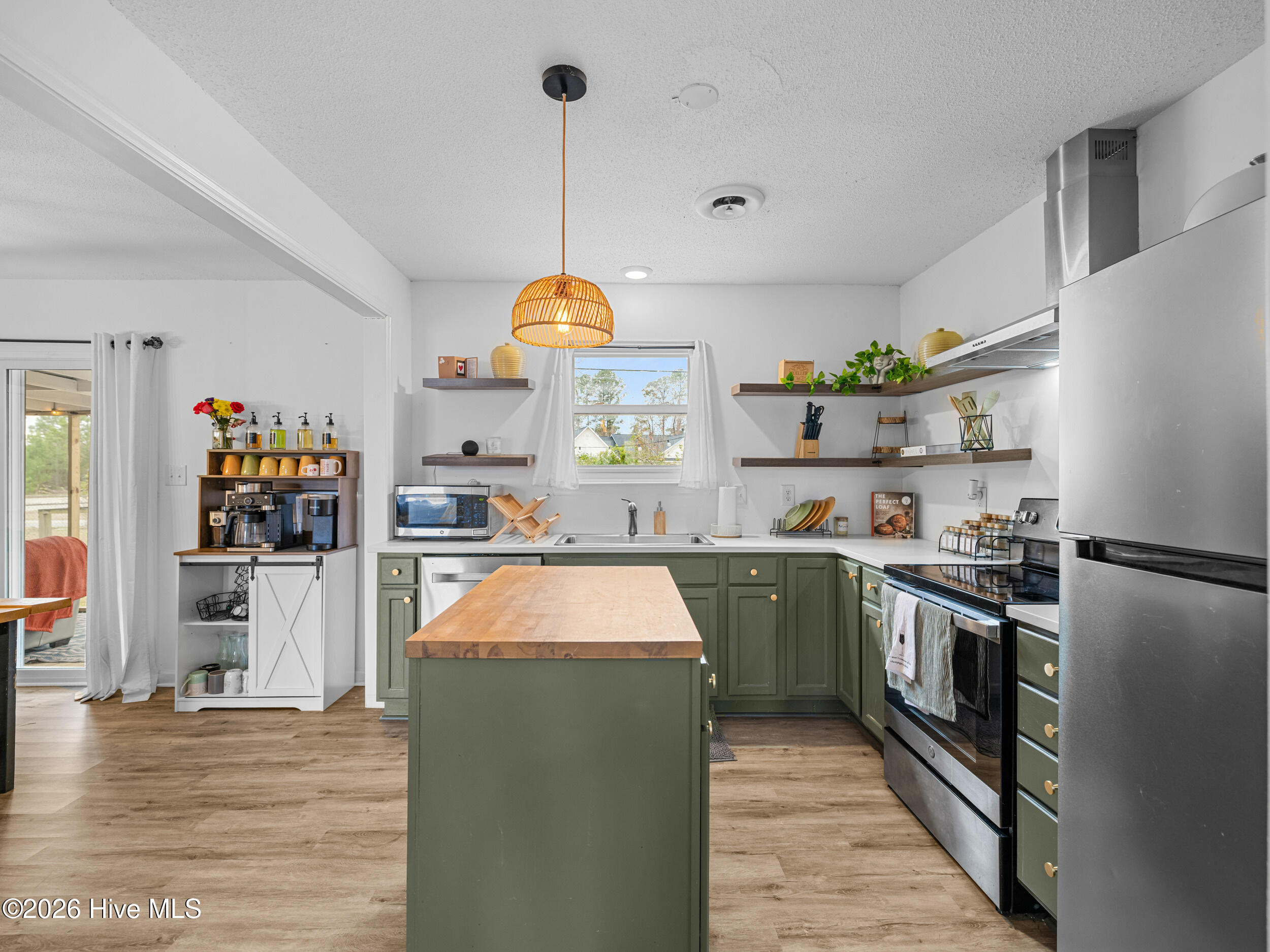 100556726 | Photo 30