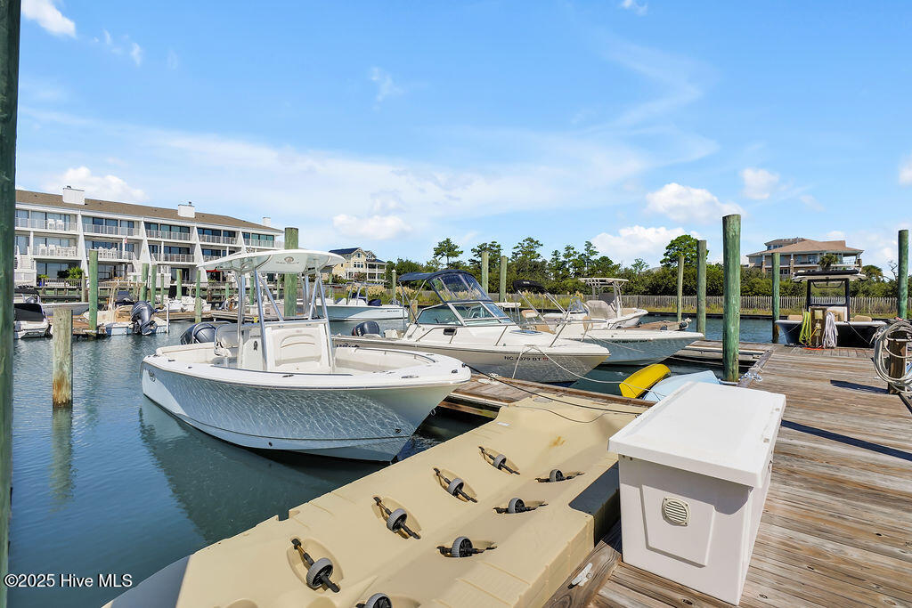 5409MarinaClubDrive-35