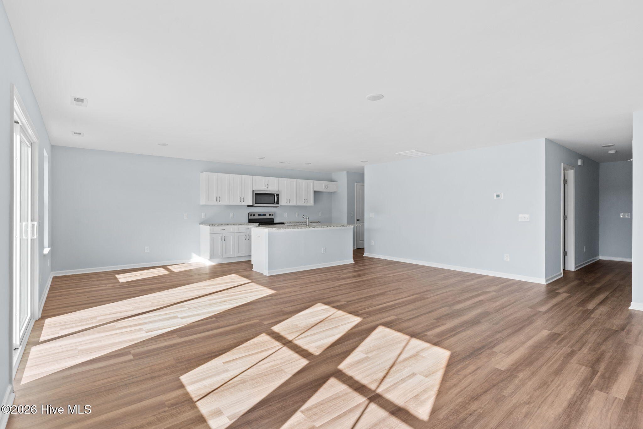 100534637 | Photo 10