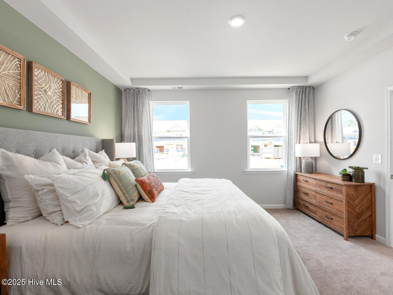 100517934 | Photo 16