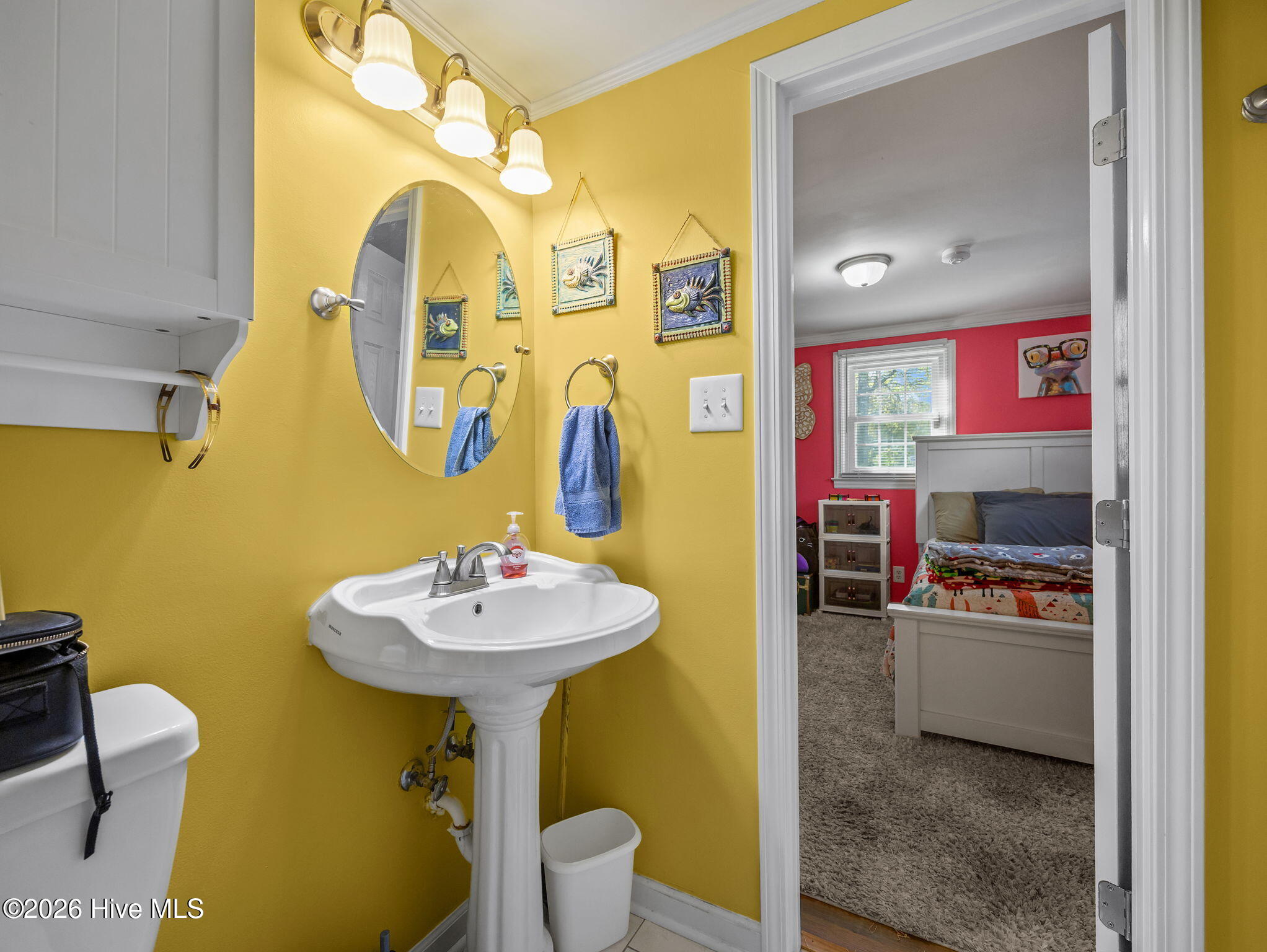 100566121 | Photo 47