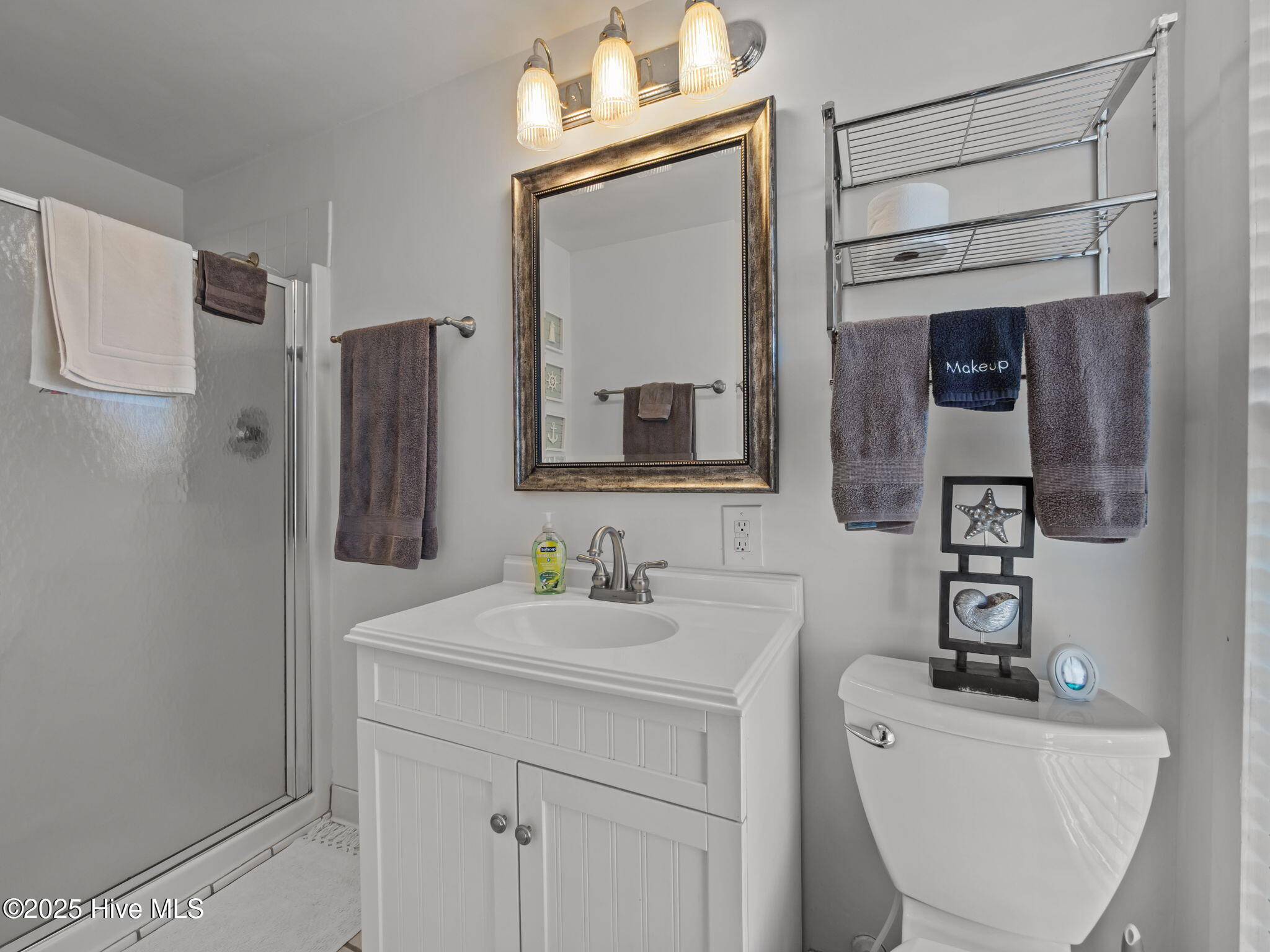 100537997 | Photo 30