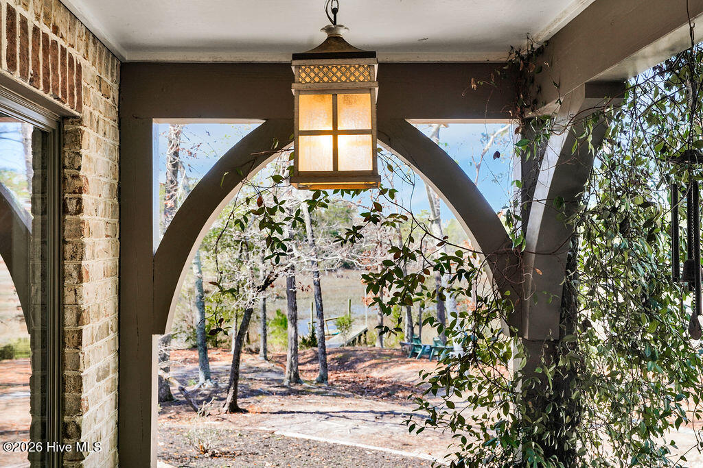 100564190 | Photo 62