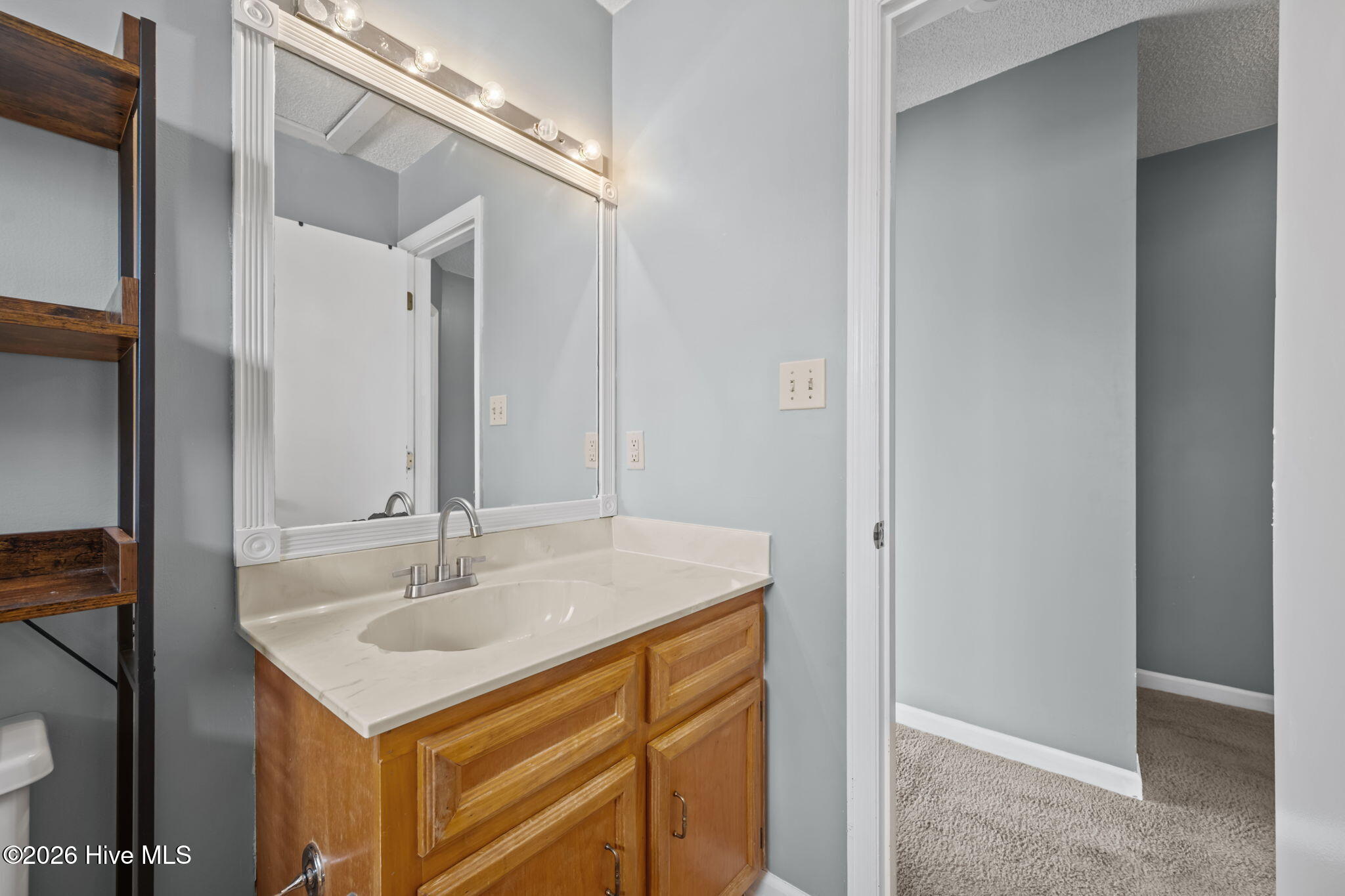 100558398 | Photo 21