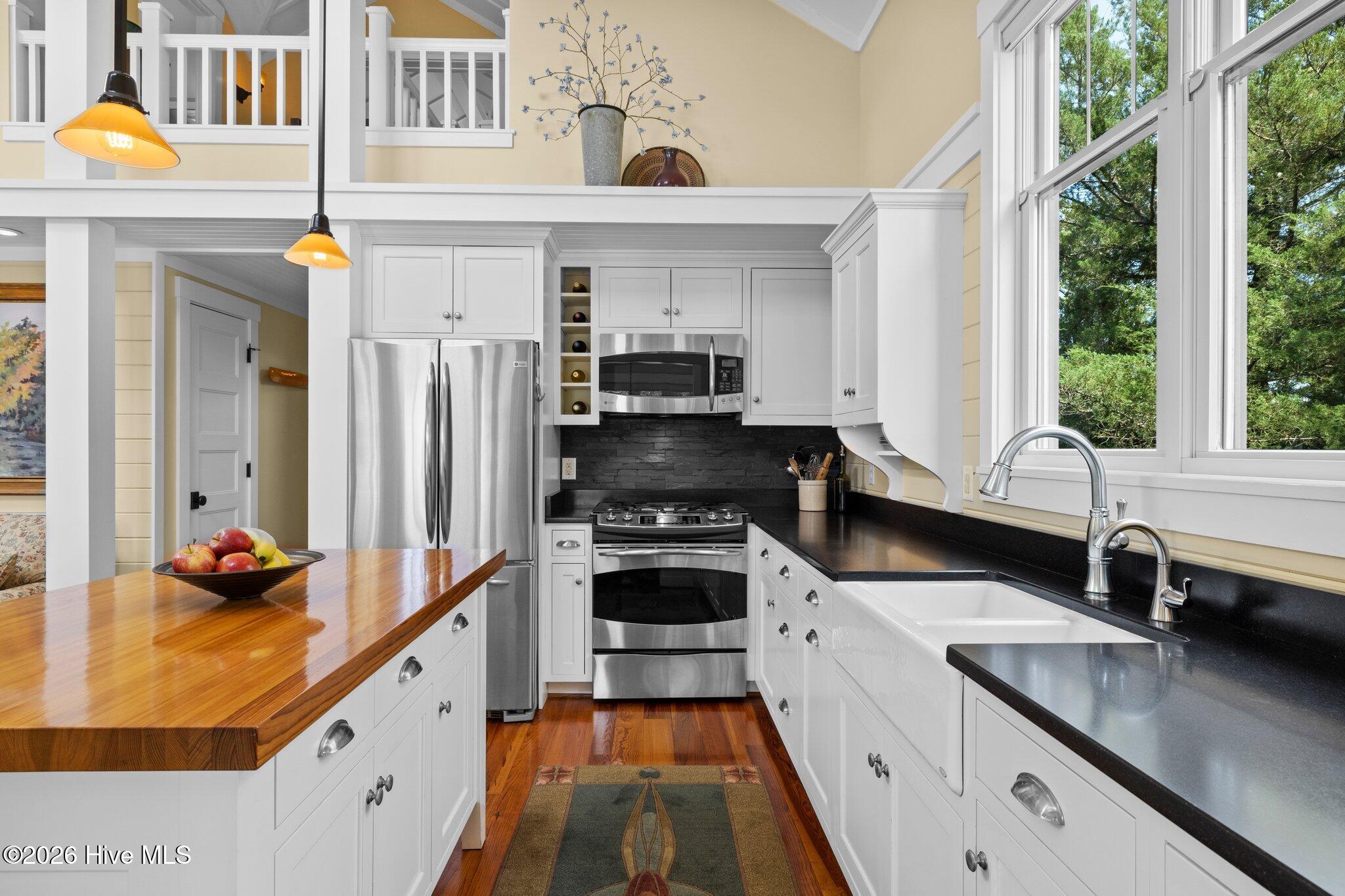 105 3rd Street,Beaufort