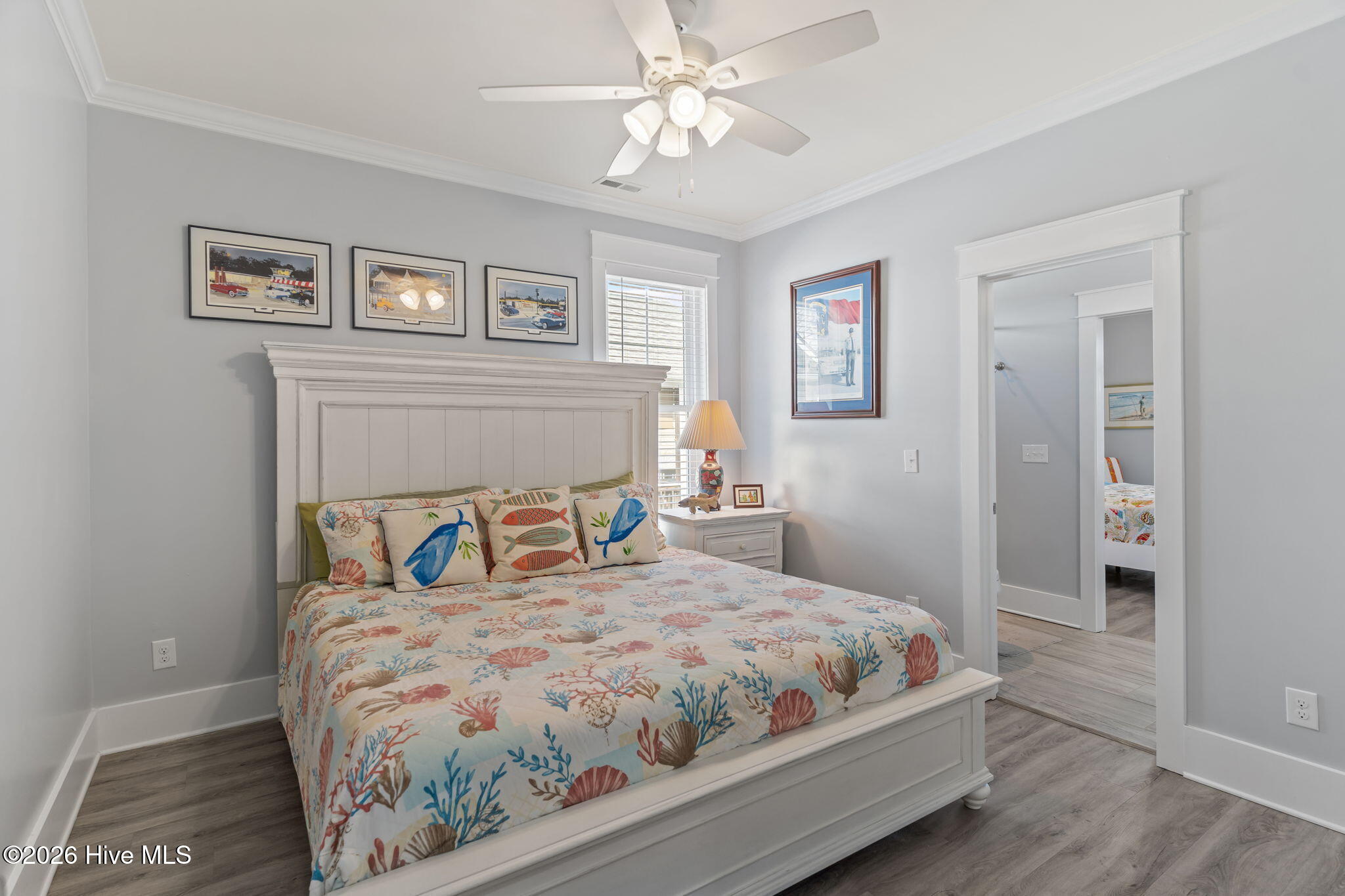 100562784 | Photo 44