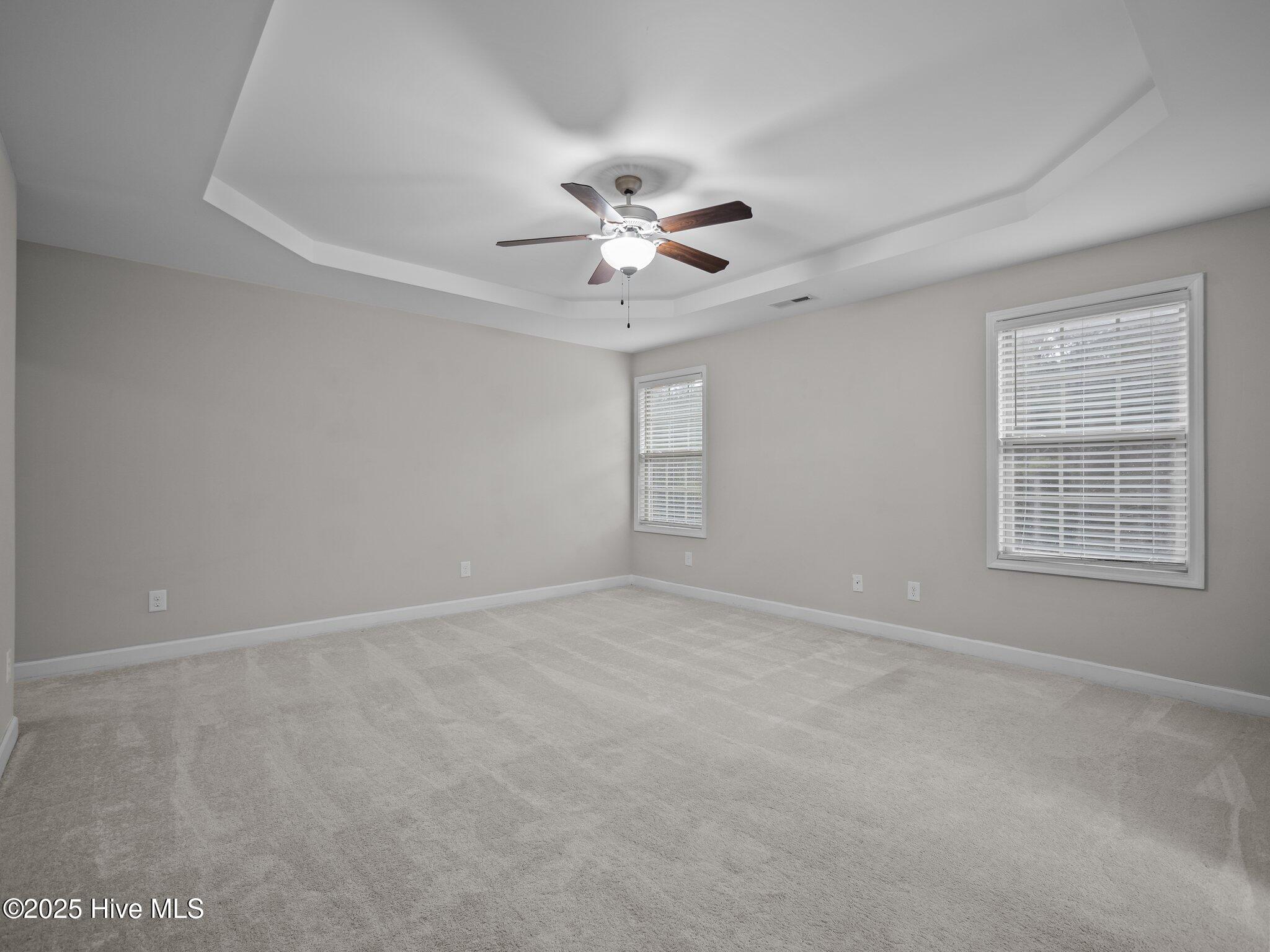 100552788 | Photo 15