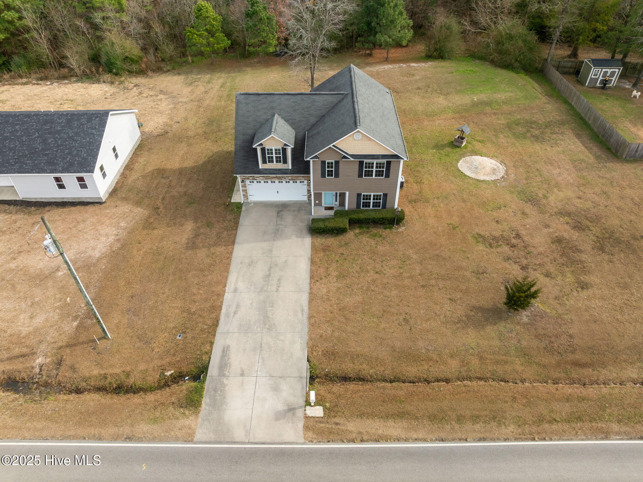 100546071 | Photo 11