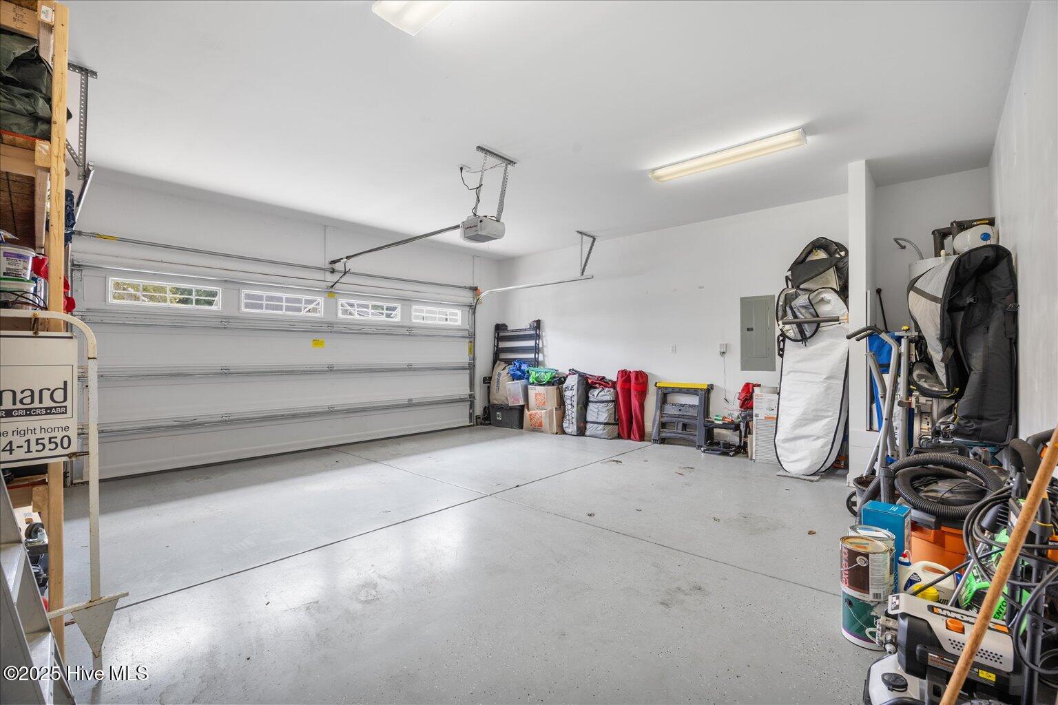 100530292 | Photo 23