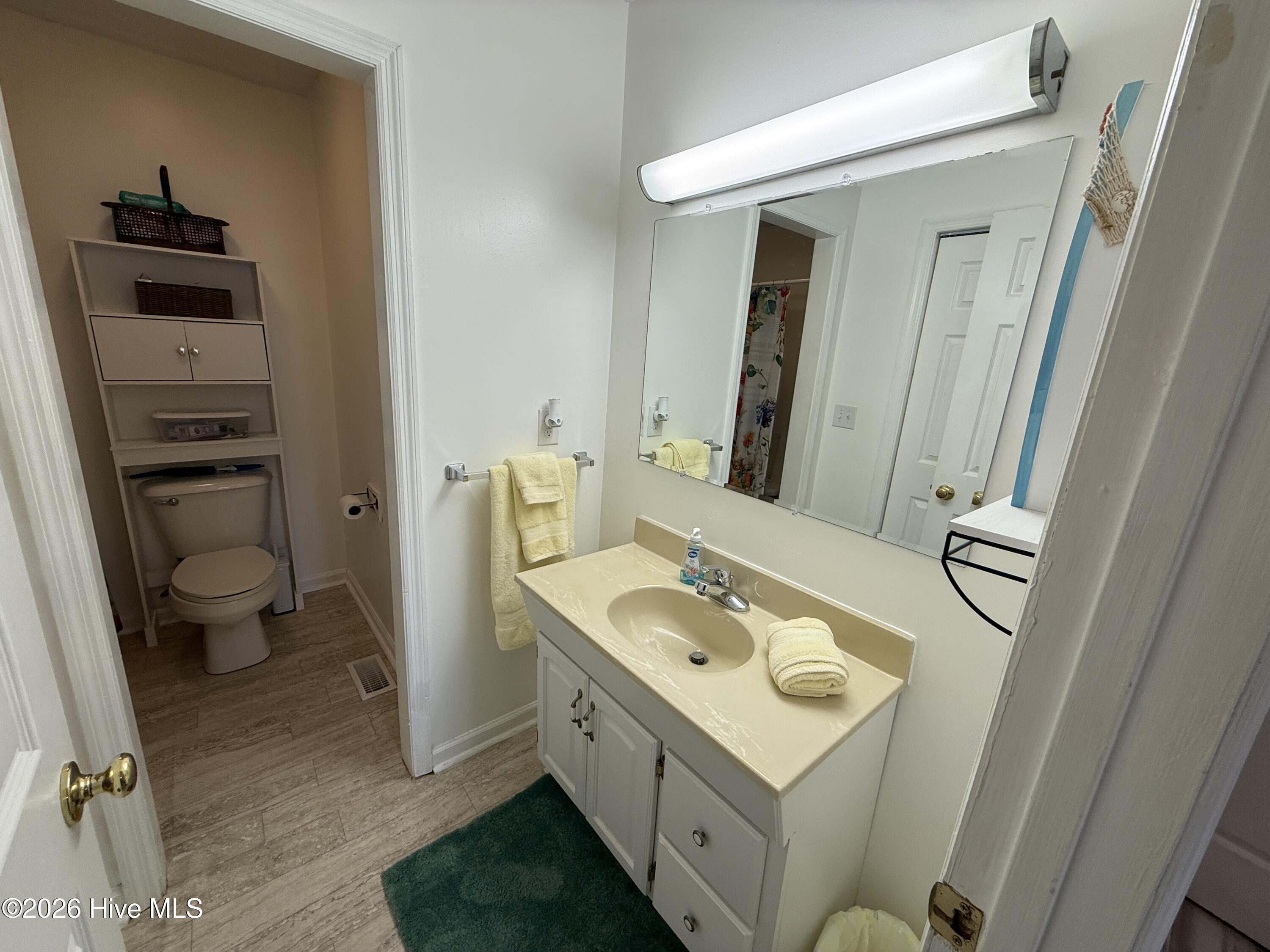 100558019 | Photo 11