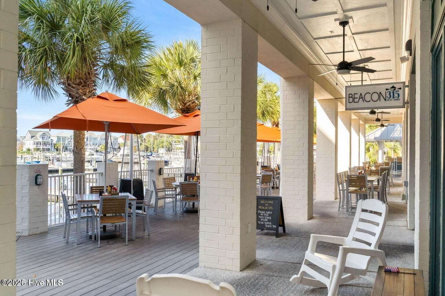 Undisclosed Address, Southport, NC, 28461