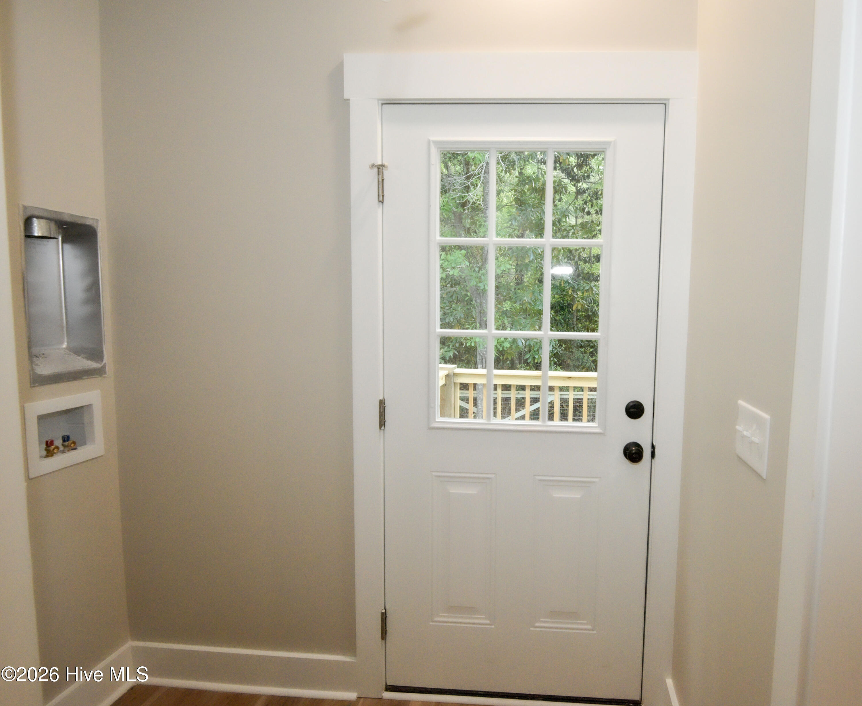 100569320 | Photo 34