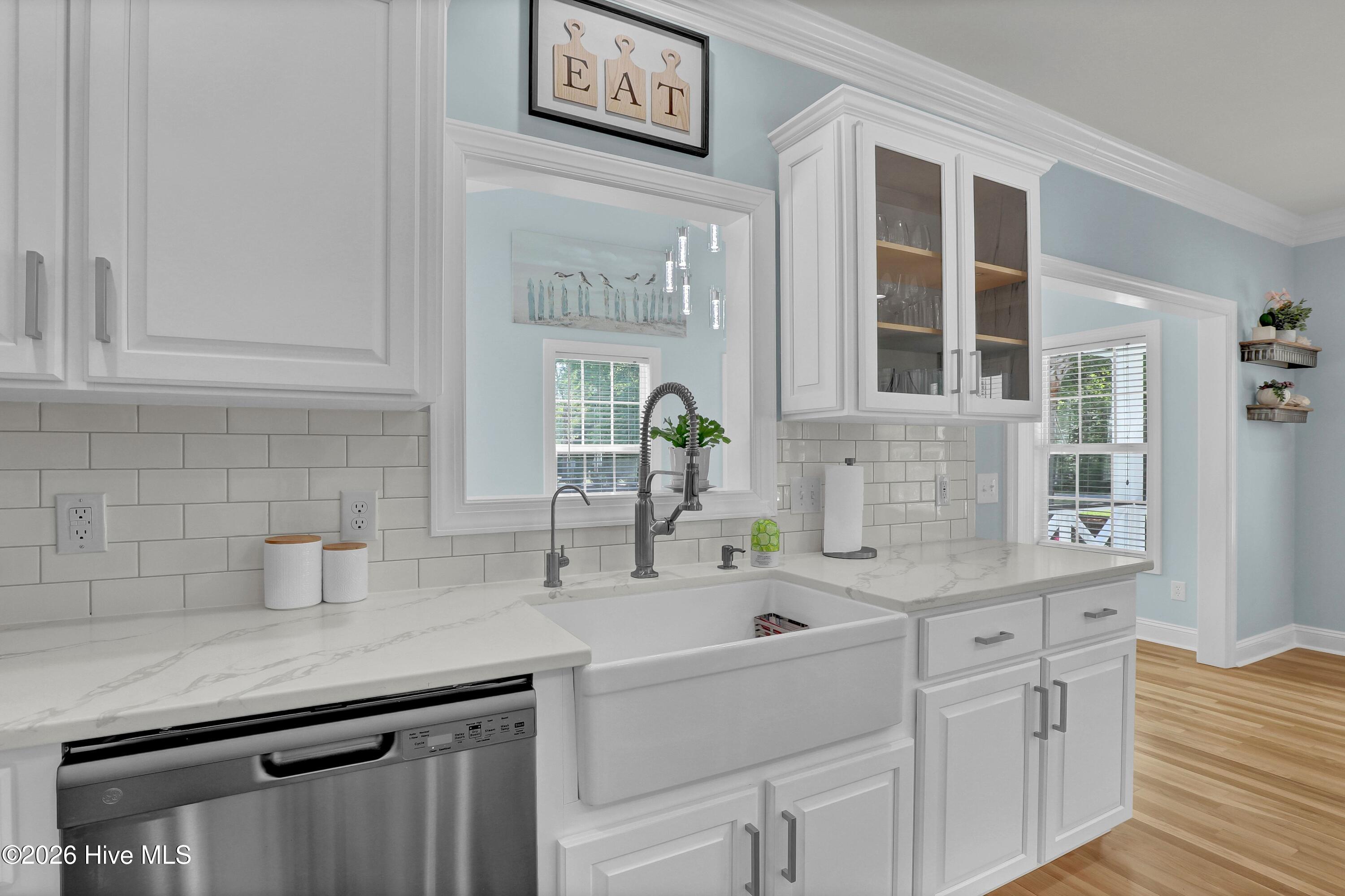 100567806 | Photo 20