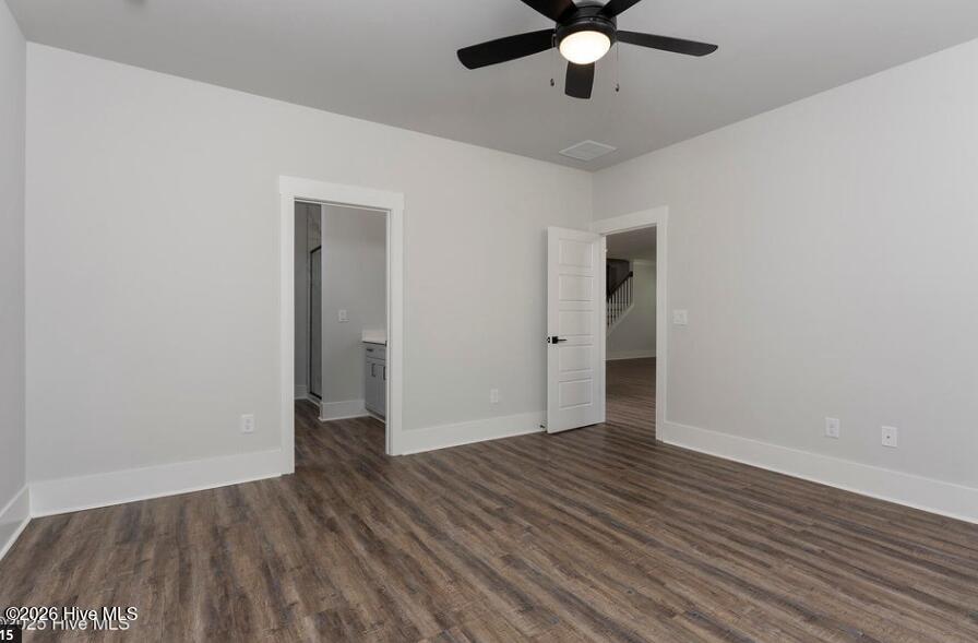 100561670 | Photo 15