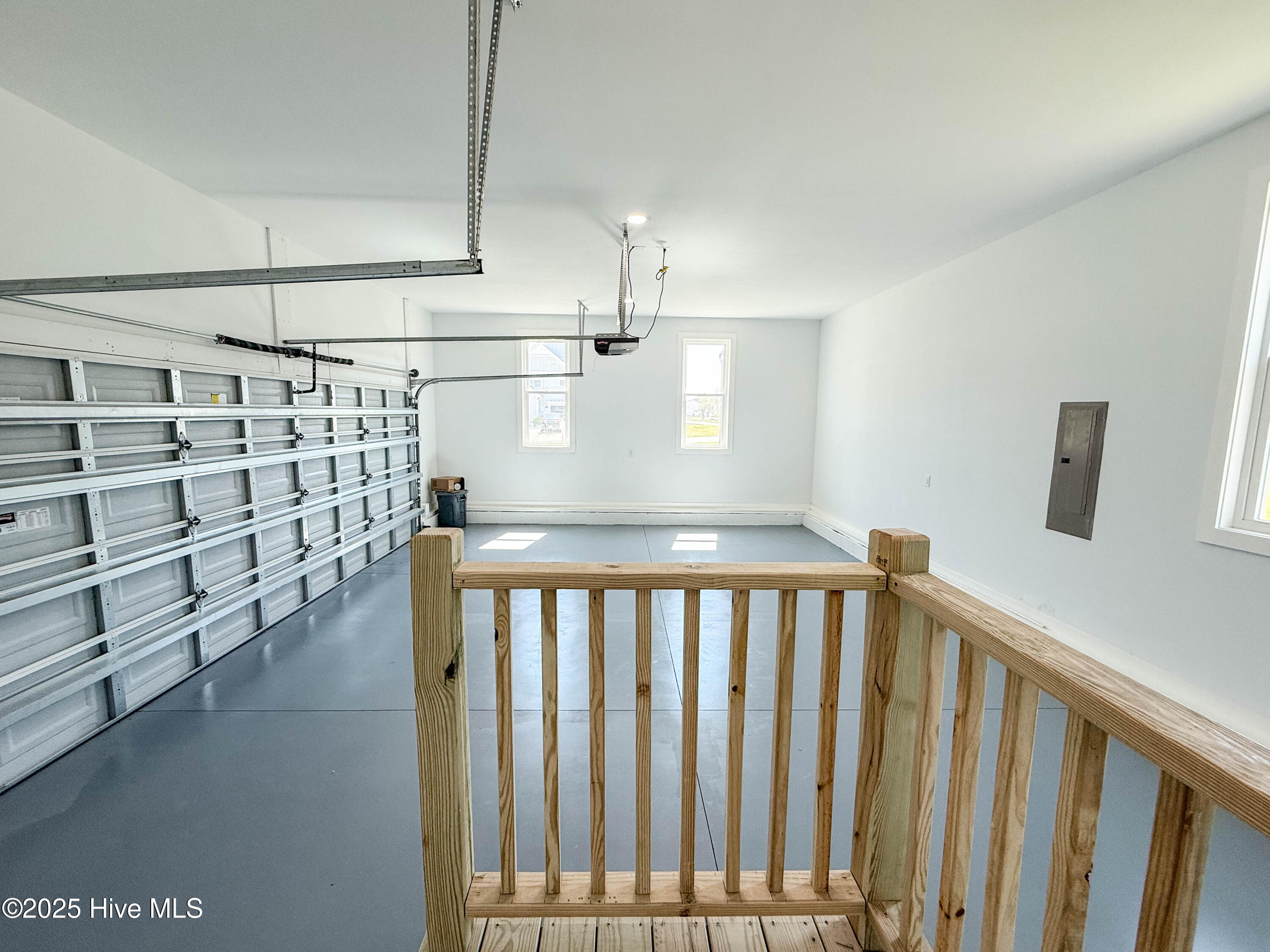 100539536 | Photo 86