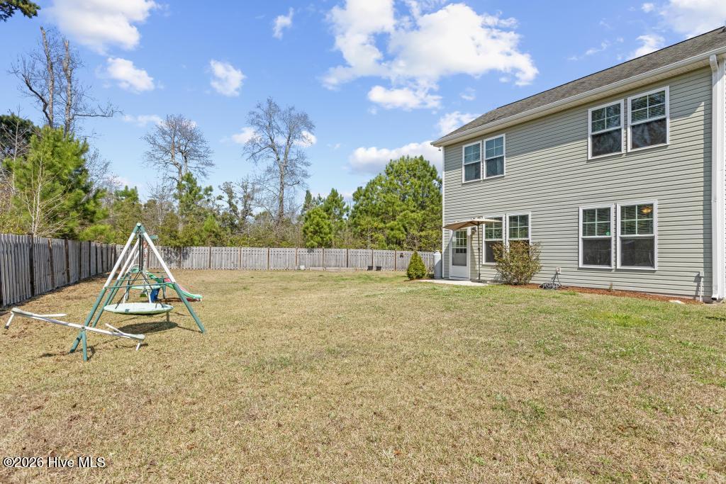 100560208 | Photo 38