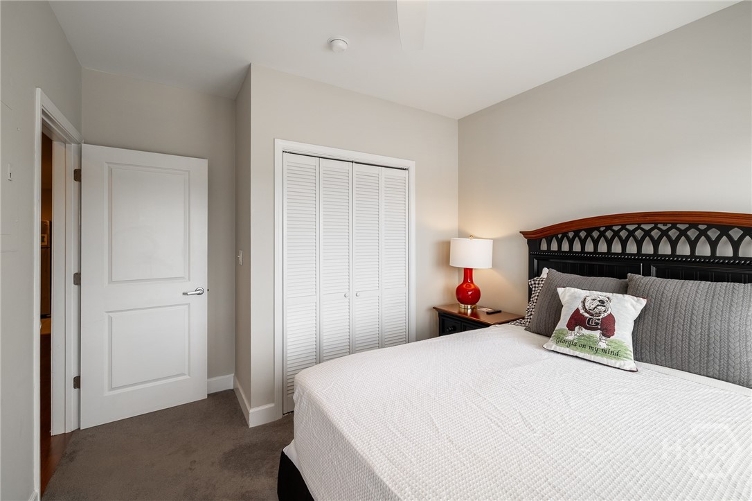 250 W Broad Street 720