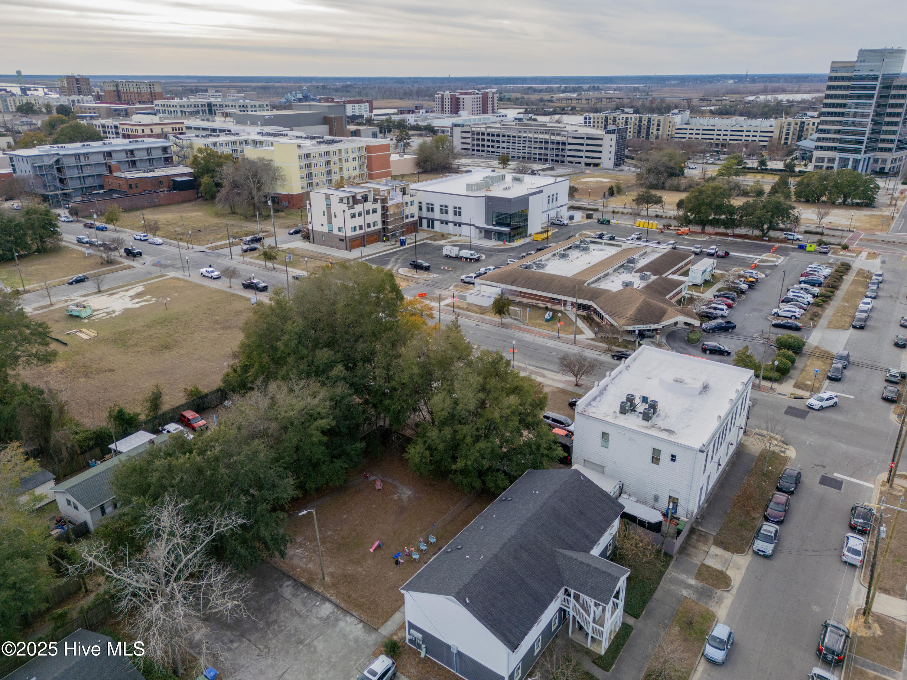 100546011 | Photo 11