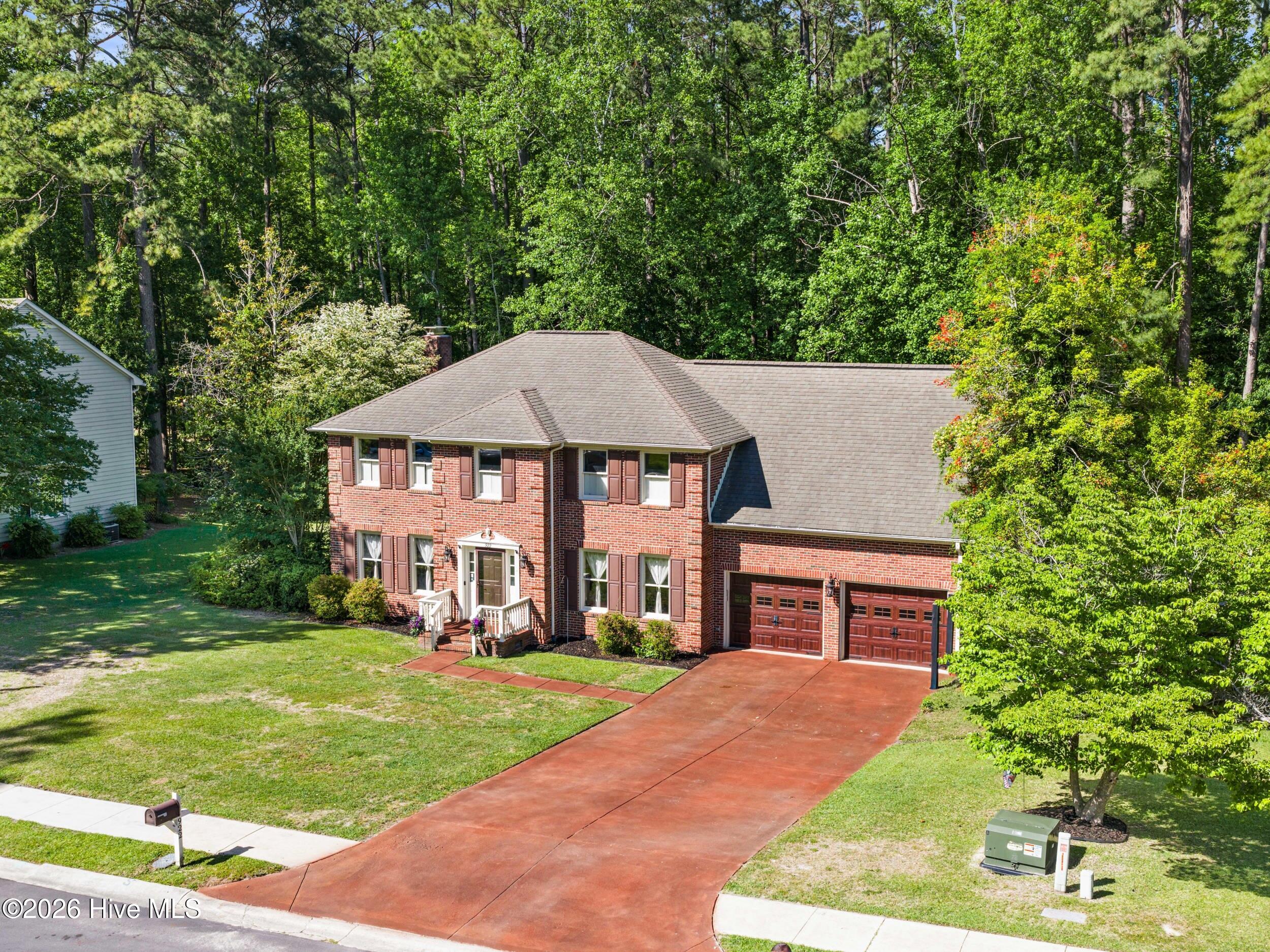 100570486 | Photo 81