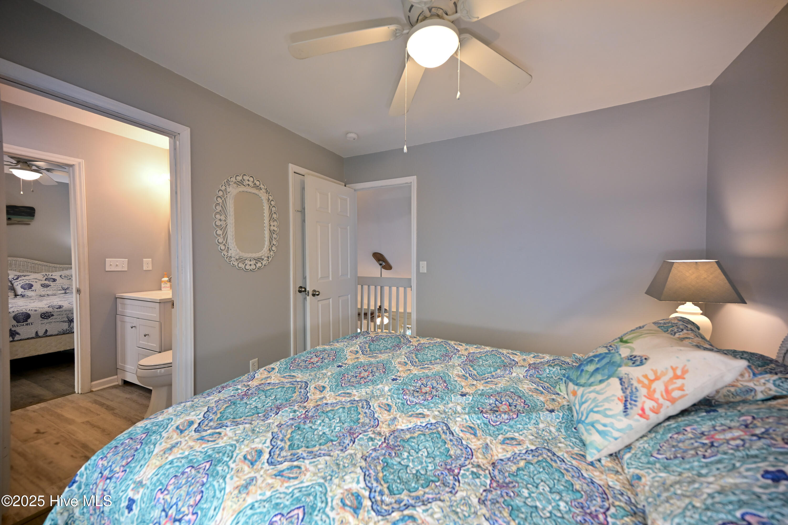 100495129 | Photo 37