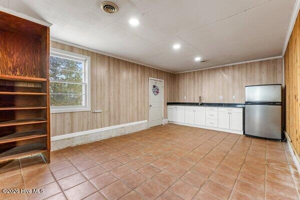 100565102 | Photo 33