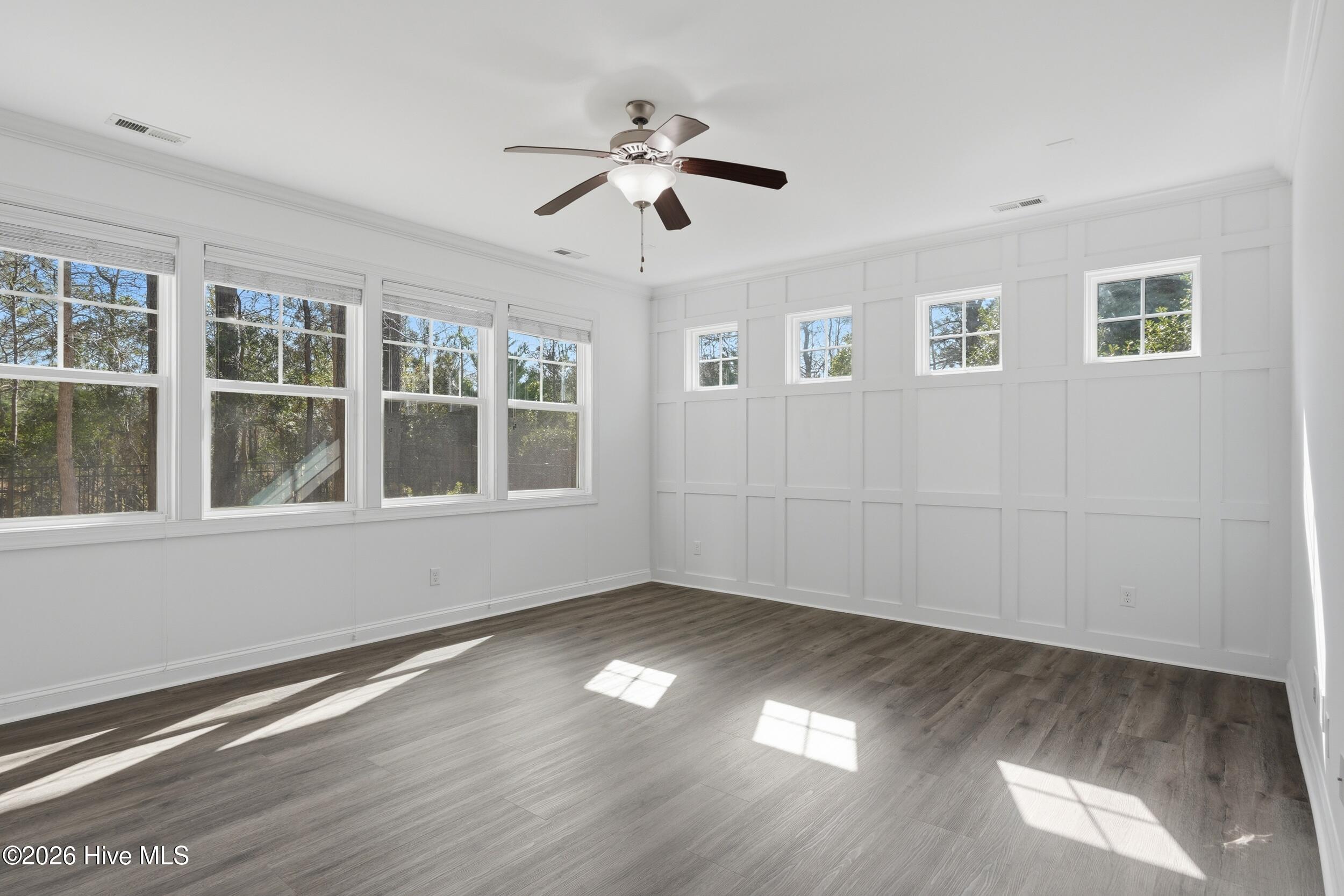 100564120 | Photo 28