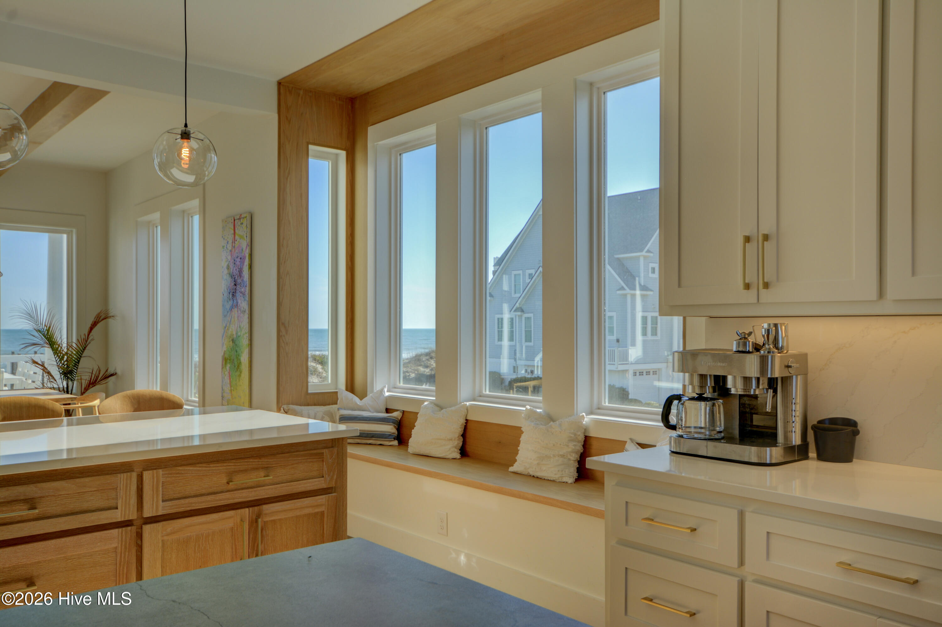 100556459 | Photo 14