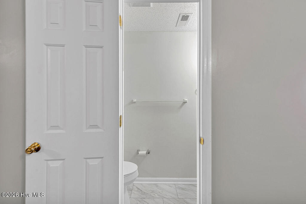 100554315 | Photo 11