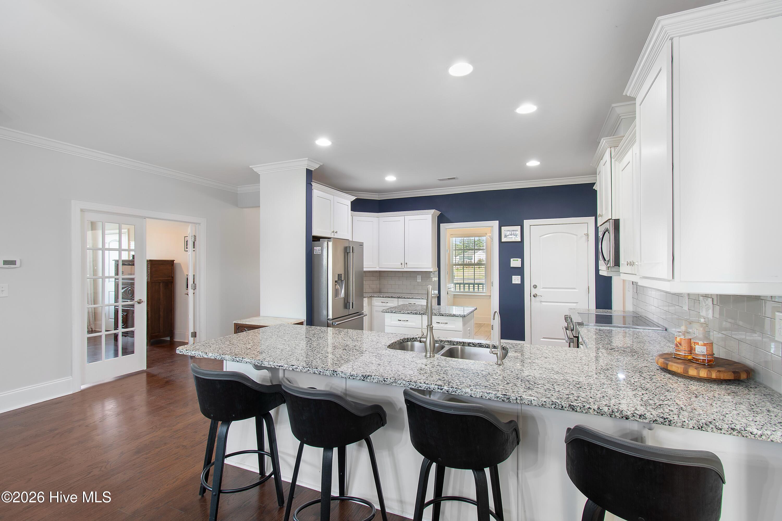 100548400 | Photo 12