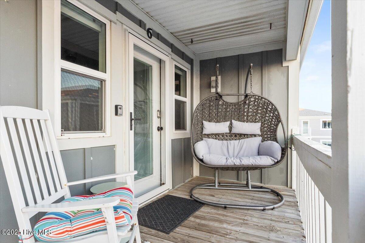 100541423 | Photo 23