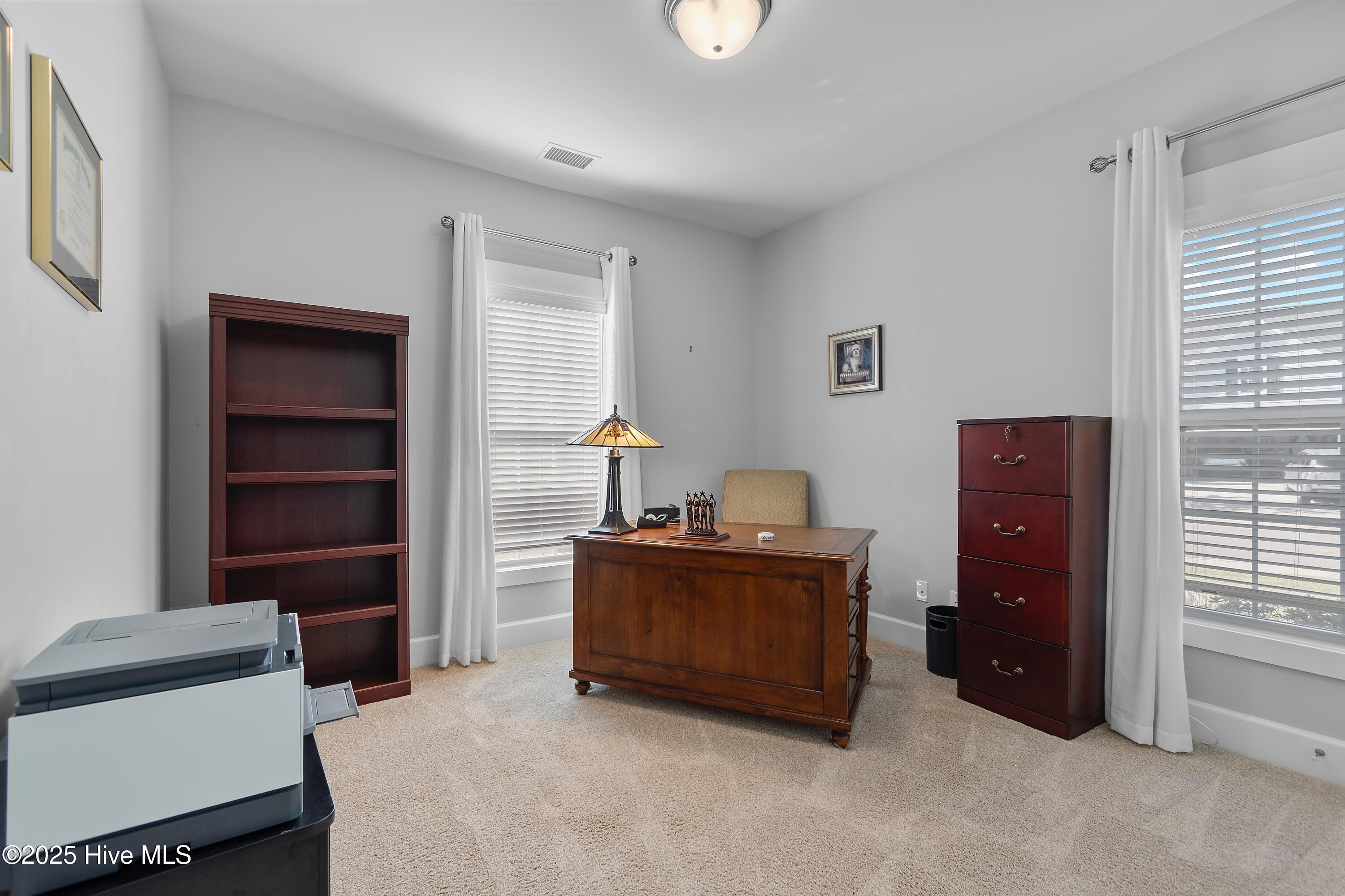 100537733 | Photo 50